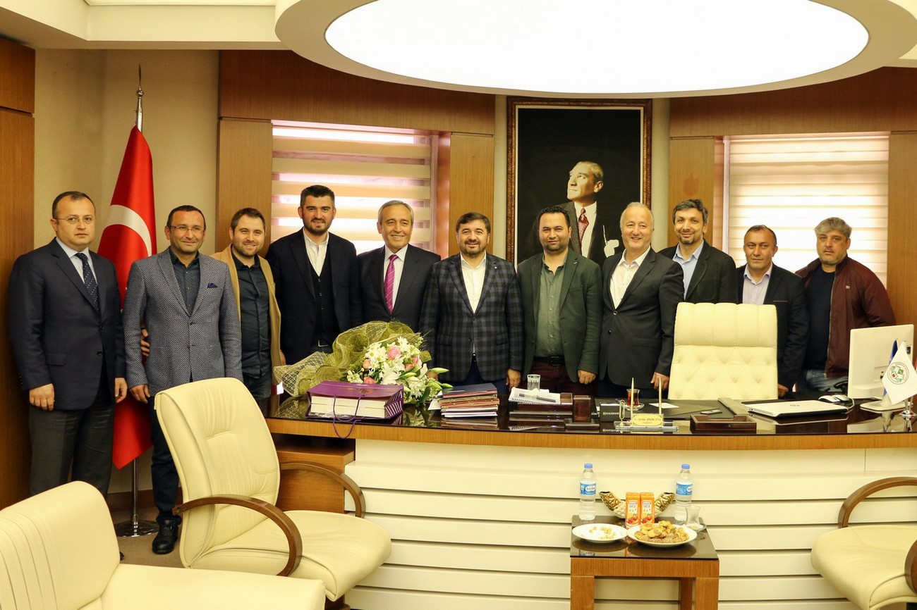 BAŞKAN ŞENLİKOĞLU’NA KUTLAMA ZİYARETLERİ DEVAM EDİYOR
