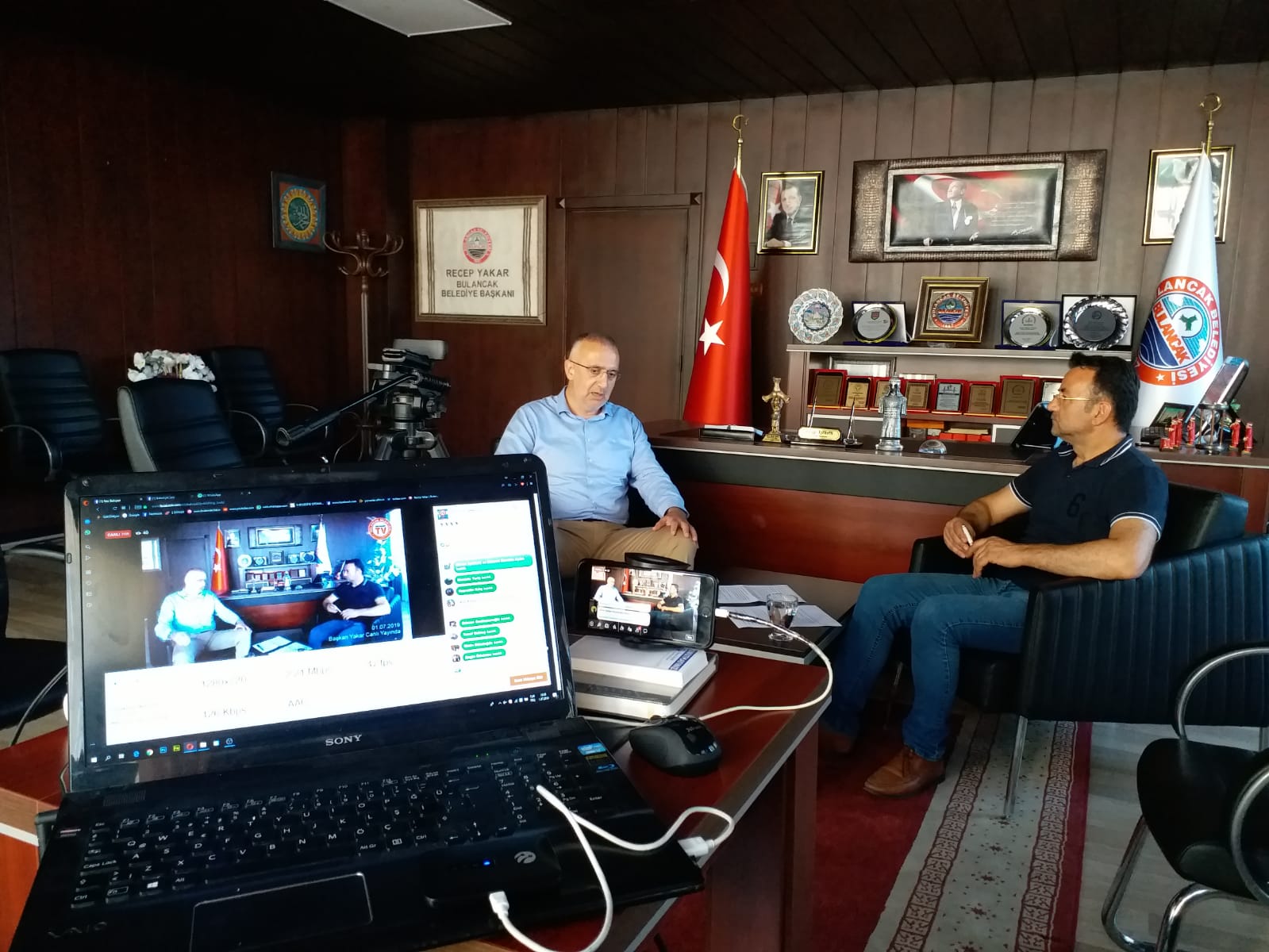 Başkan Yakar, Canlı Yayında İddialara Cevap Verdi