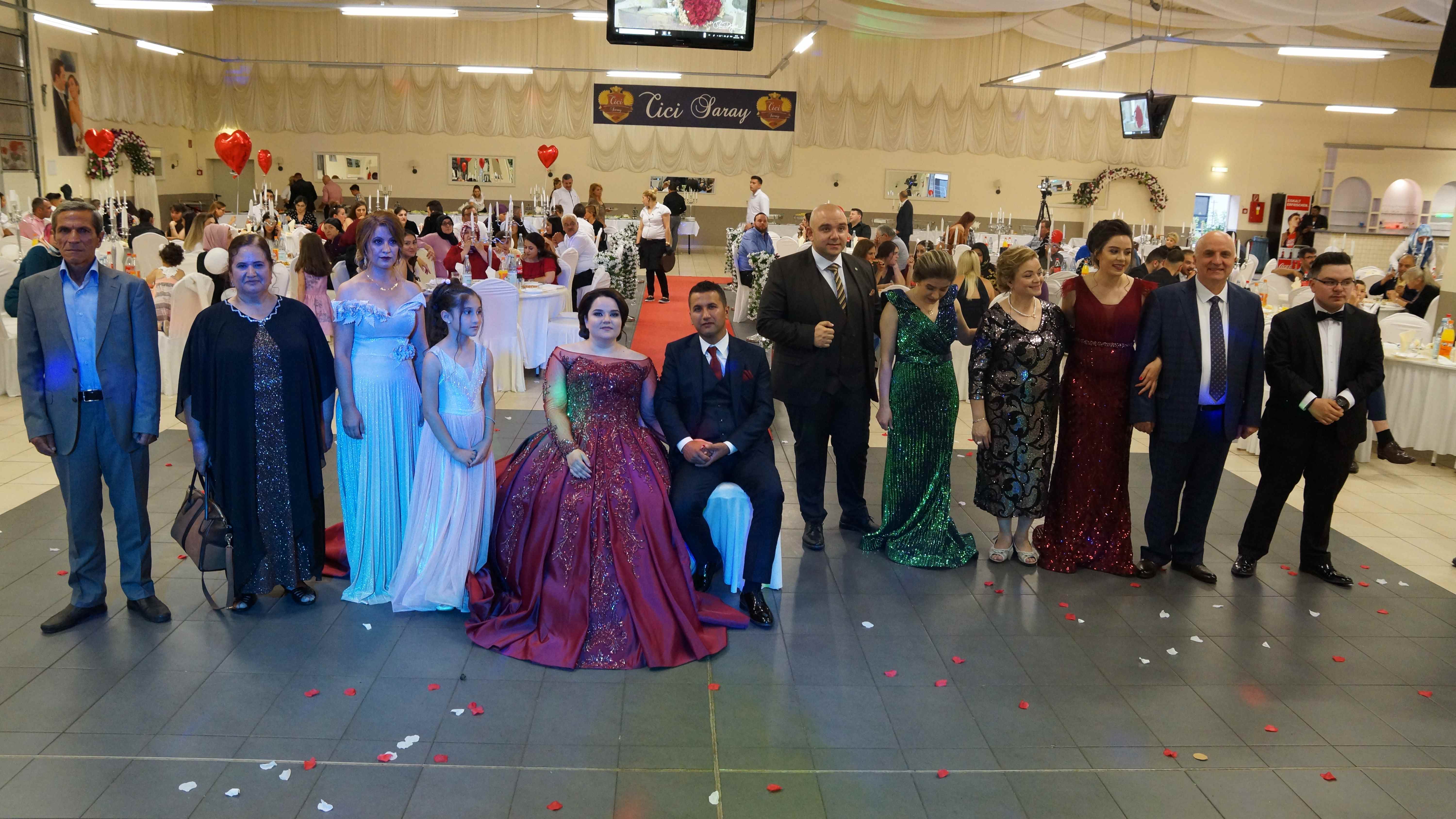 BURCU & AZİZ CİCİ SARAY’DA FİNAL YAPTILAR