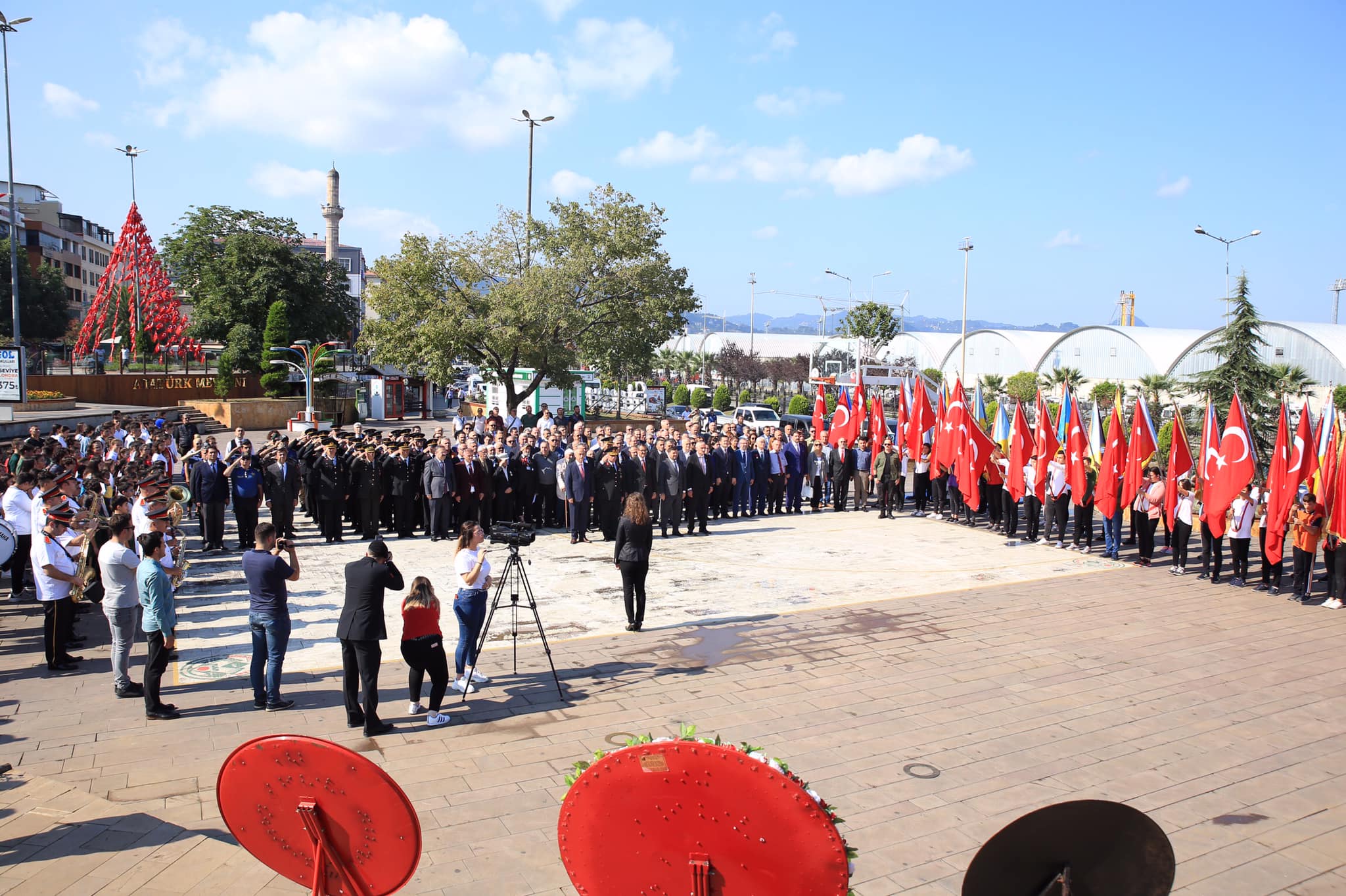 BAŞKAN ŞENLİKOĞLU 95 YIL ÖNCEKİ COŞKUYU YAŞIYORUZ