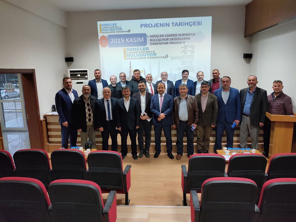 Gençler Camide Kuranla Buluşuyor Projesi tanıtım toplantısı yapıldı. 