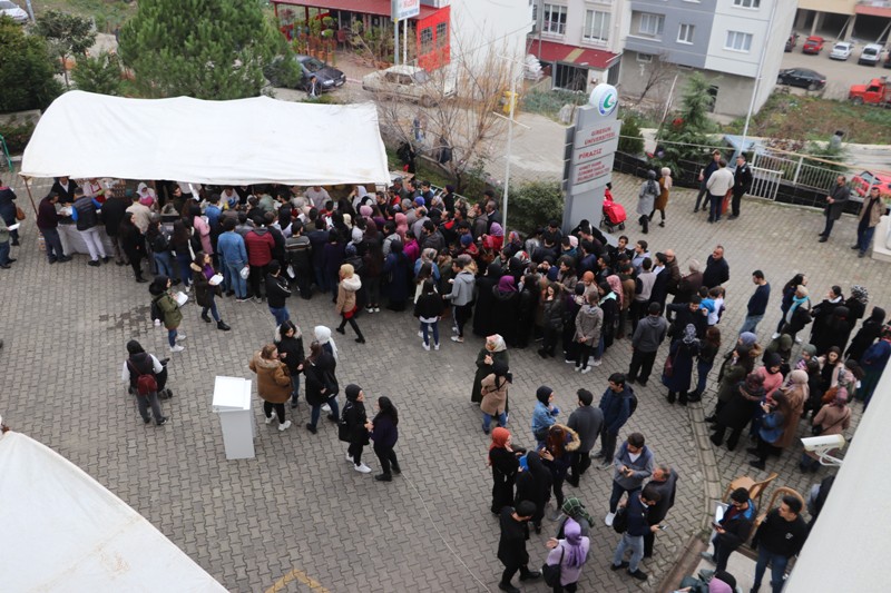 PİRAZİZ'DE KÖFTE ŞÖLENİ DÜZENLENDİ !