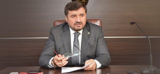 ŞENLİKOĞLU’NDAN KİTAP FUARI CEVABI