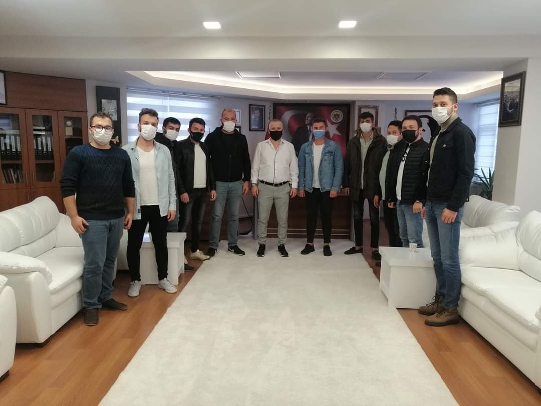 AK PARTİ KEŞAP İLÇE GENÇLİK KOLLARINDAN BAŞKAN EMÜR'E ZİYARET