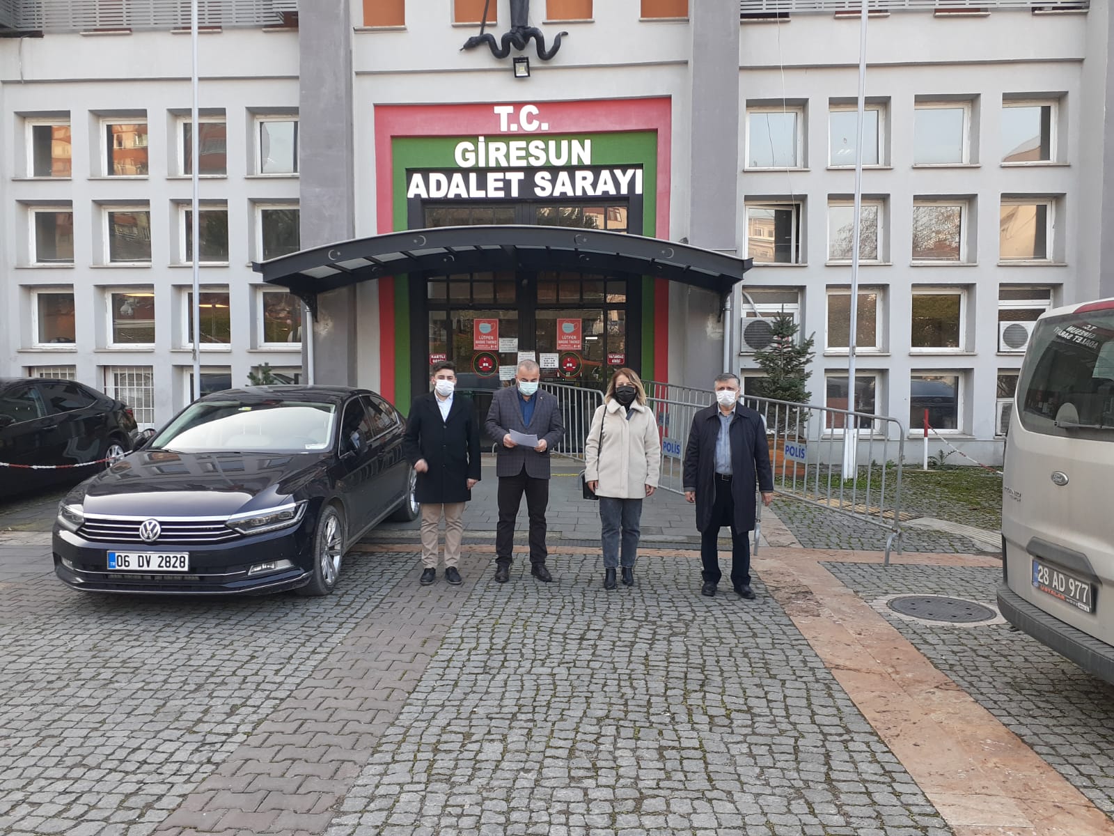 Ak Parti'den 3 İsim İçin Suç duyurusu