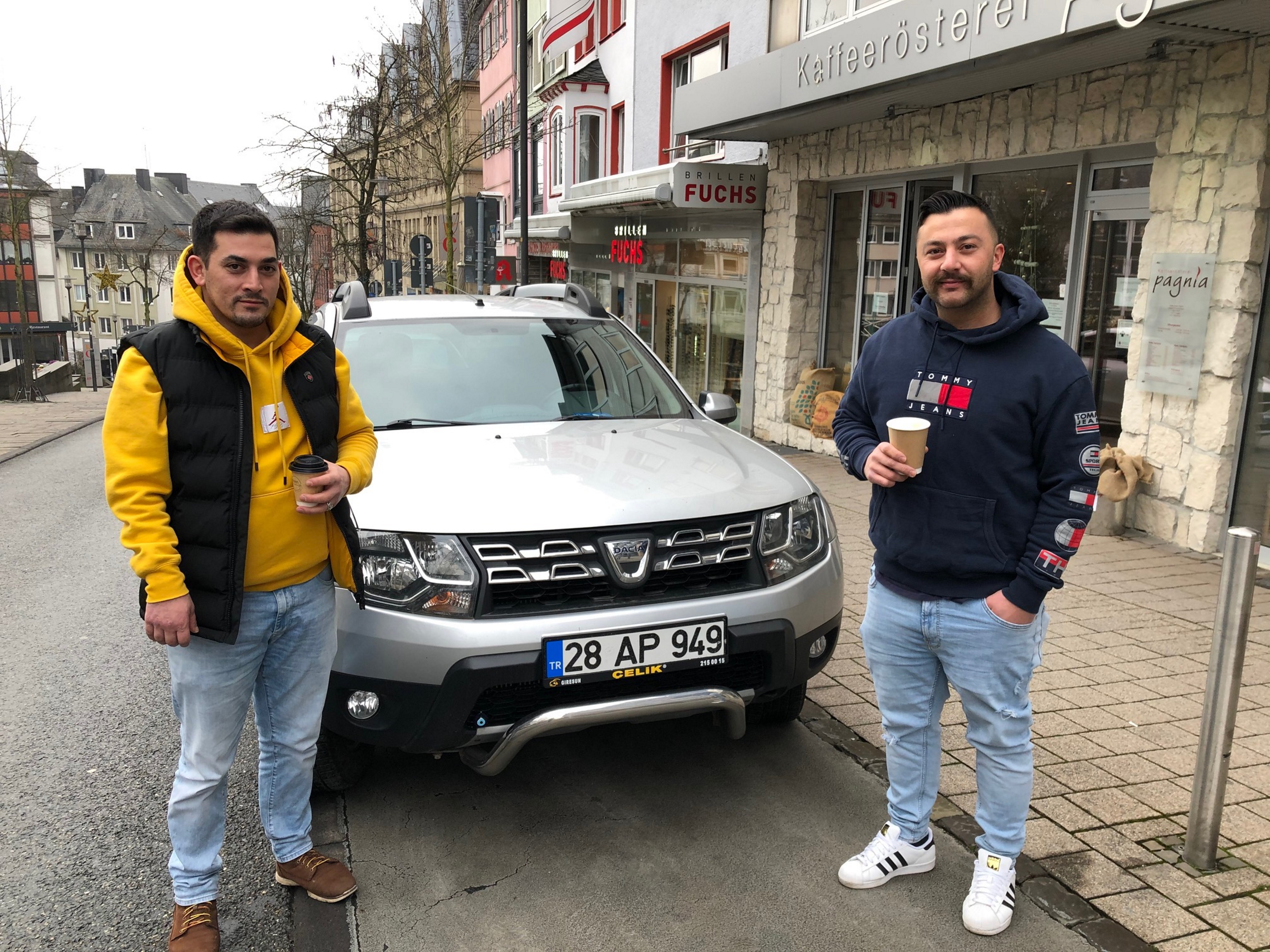 28 plakalı otomobil Almanya’da ilgi odağı