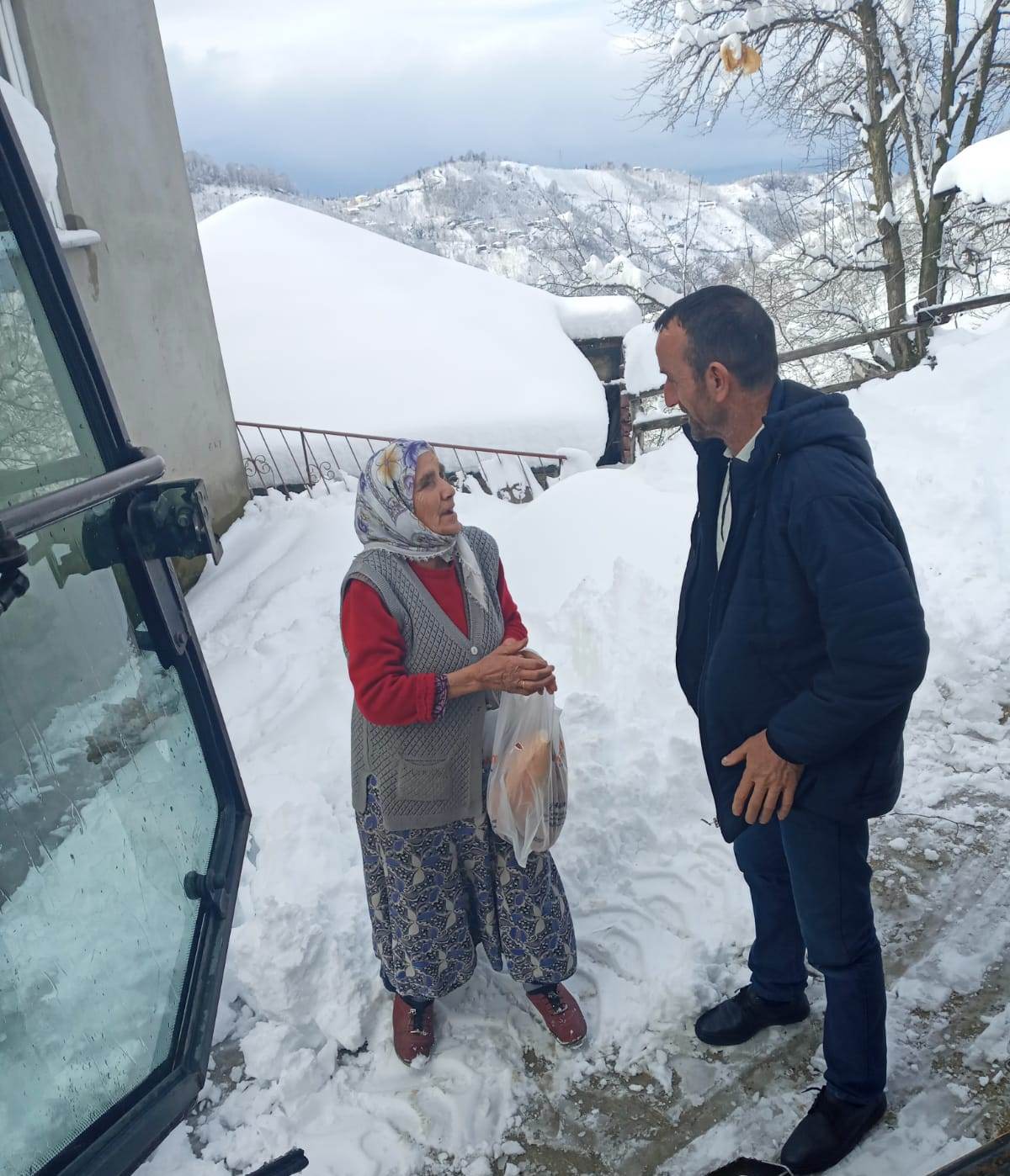 YÜREKLER ISINDI