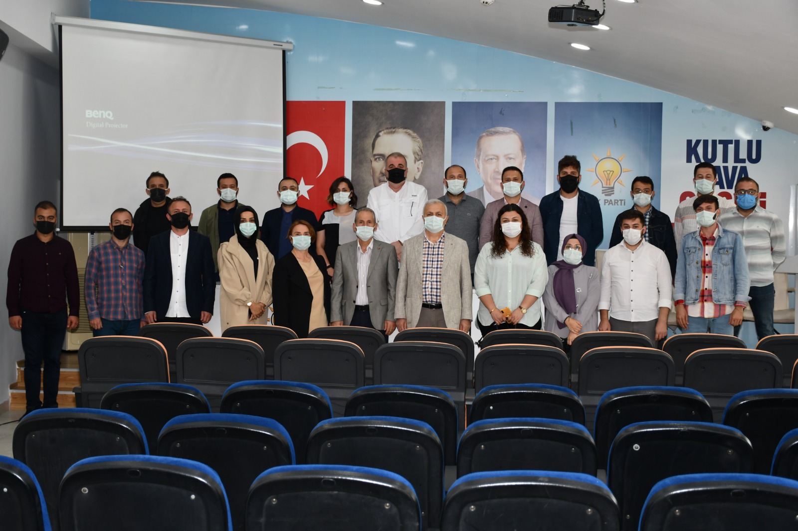 AK PARTİ’DE TANITIM VE MEDYA BAŞKANLARI BİRARAYA GELDİ.