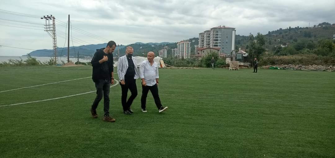 KEŞAP İLÇE STADININ YENİLENME İHALESİ YAPILDI 