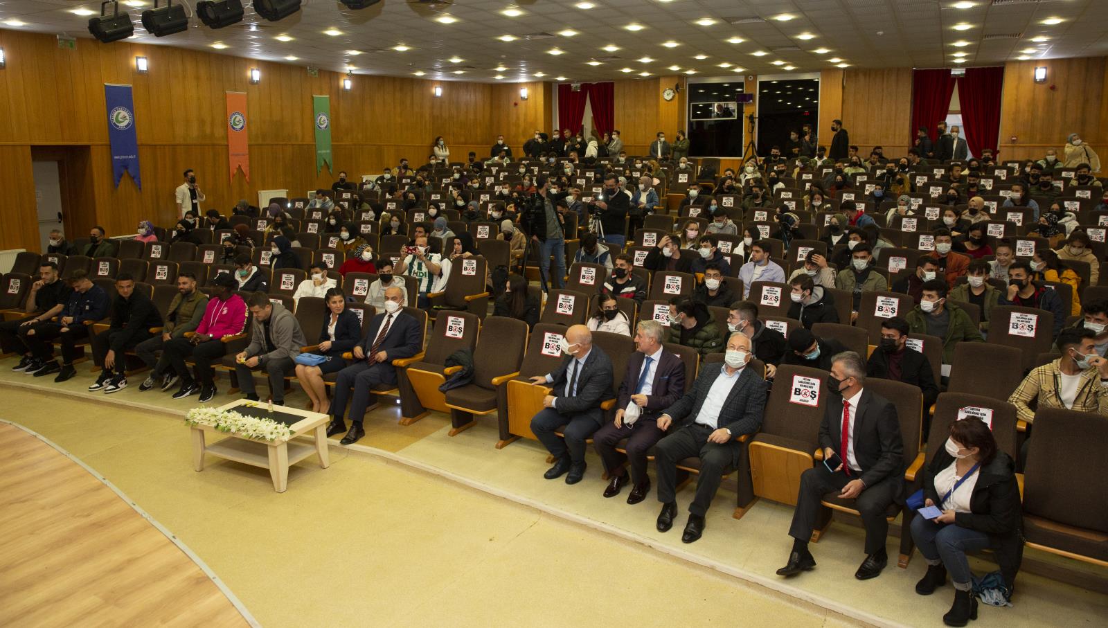 Giresunspor Üniversitemizde öğrencilerle buluştu.