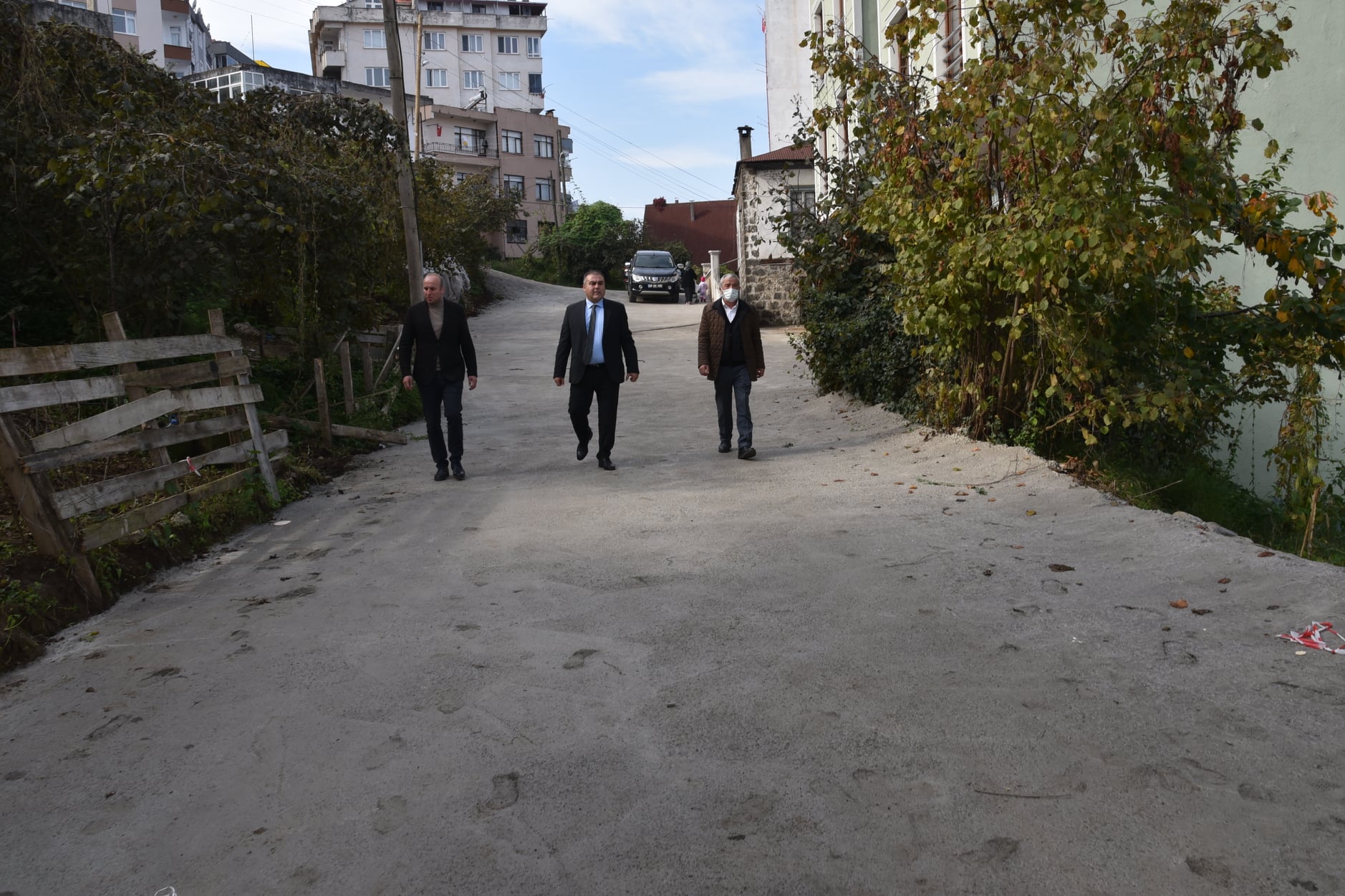 DEVGEOĞLU SOKAĞIN YOLU YENİLENEREK, TEKRAR ULAŞIMA AÇILDI. 
