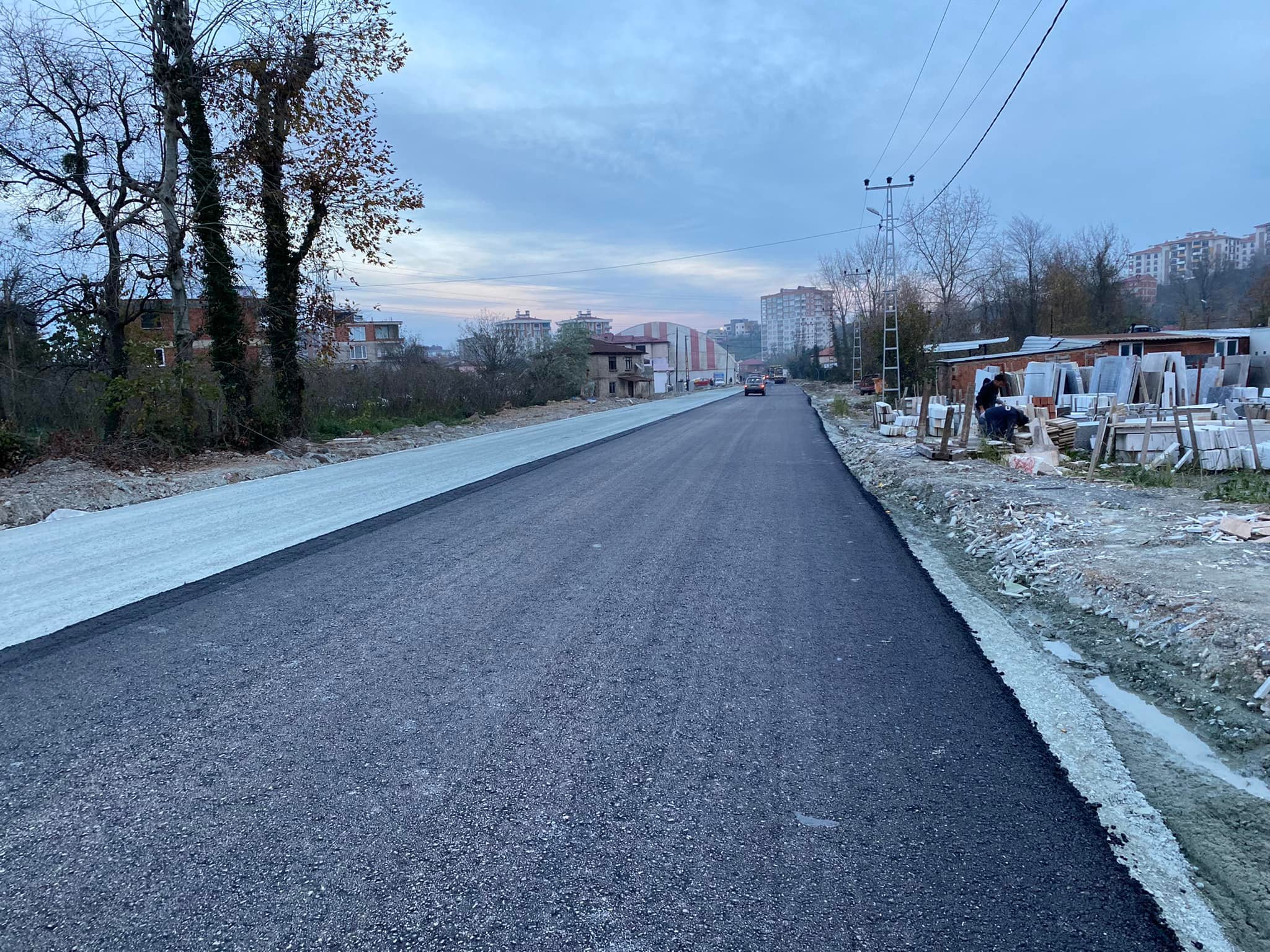 Güzelyalı asfaltlanıyor