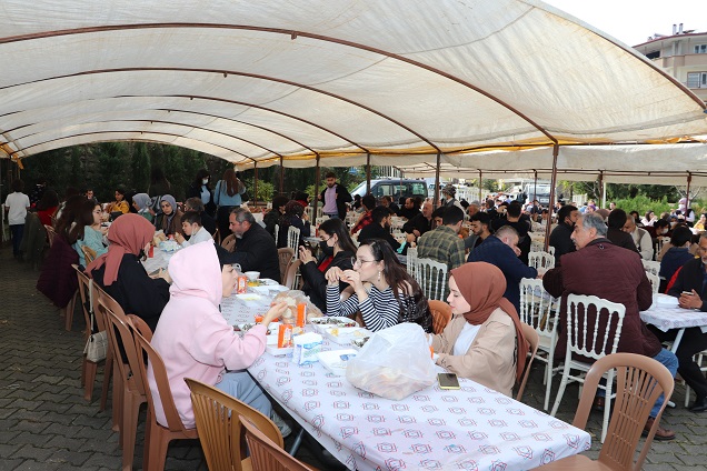 Hamsi Şöleni gerçekleştirdi. 