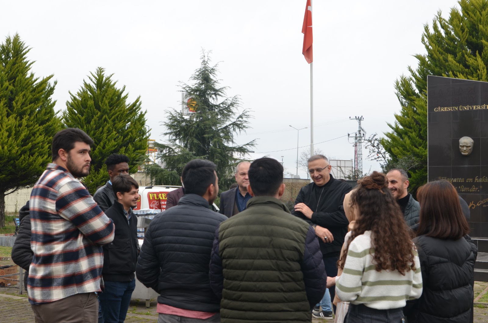 Başkan Yakar Üniversite Gençliğiyle buluştu