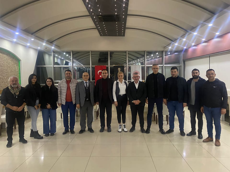 Gazeteciler gününü kutladılar