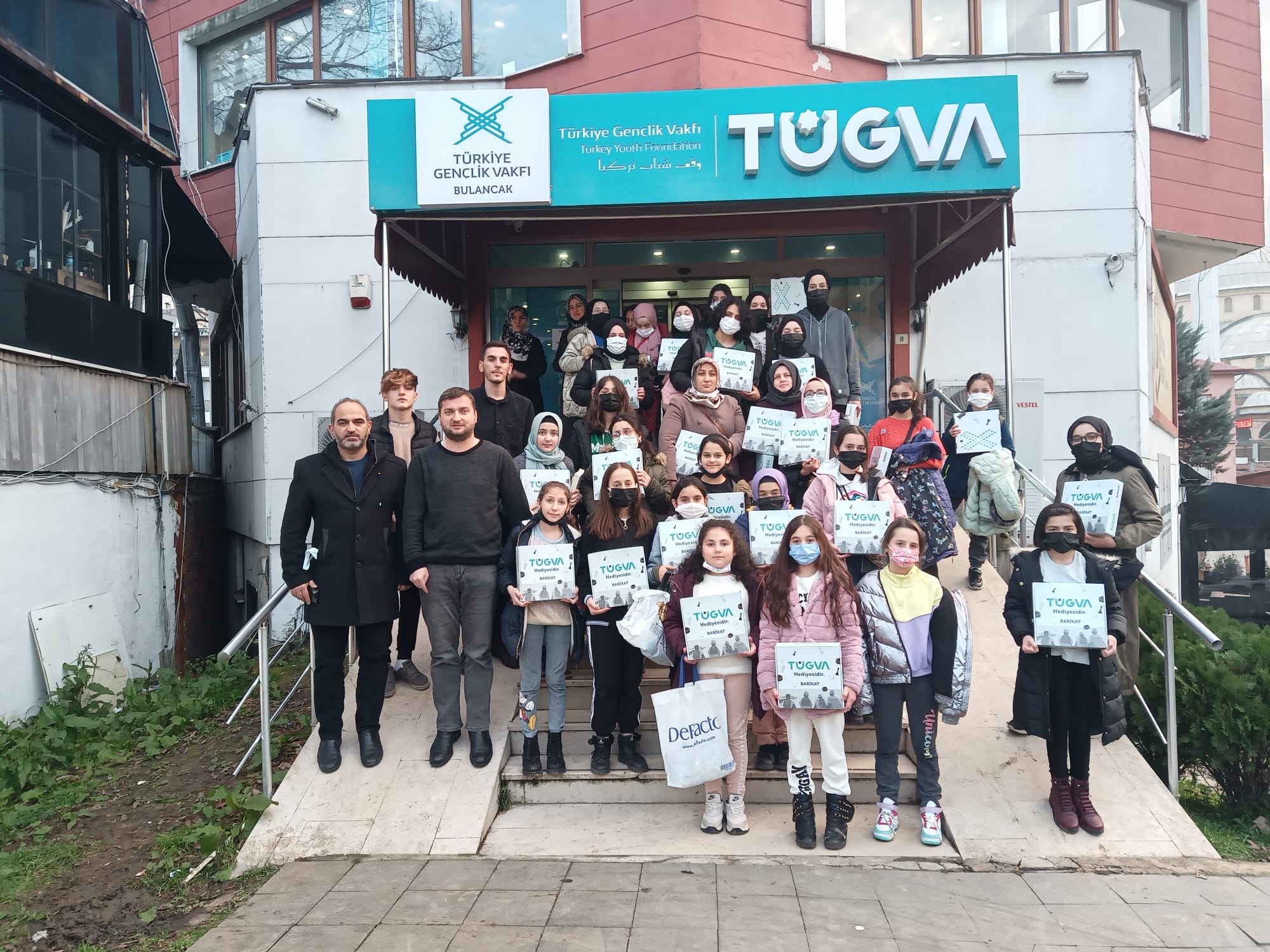 Giresun'lu öğrencilerden TÜGVA Bulancak'a ziyaret