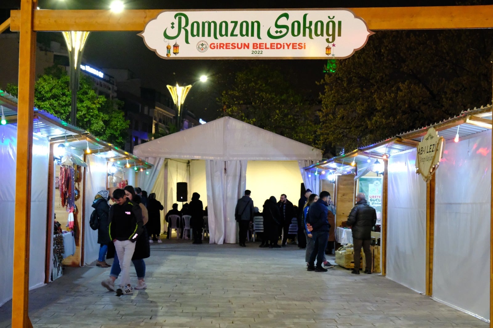 RAMAZAN AYININ COŞKUSU RAMAZAN SOKAĞI’NDA YAŞANIYOR