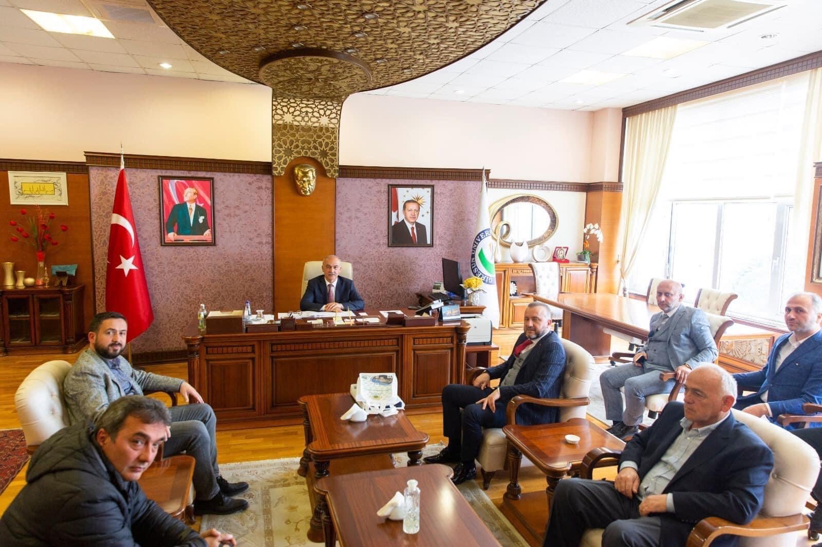 BAŞKAN EMÜR’DEN REKTÖR CAN’A ZİYARET 