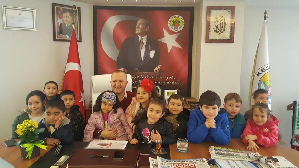 Mehmet Emür'den 23 Nisan Mesajı