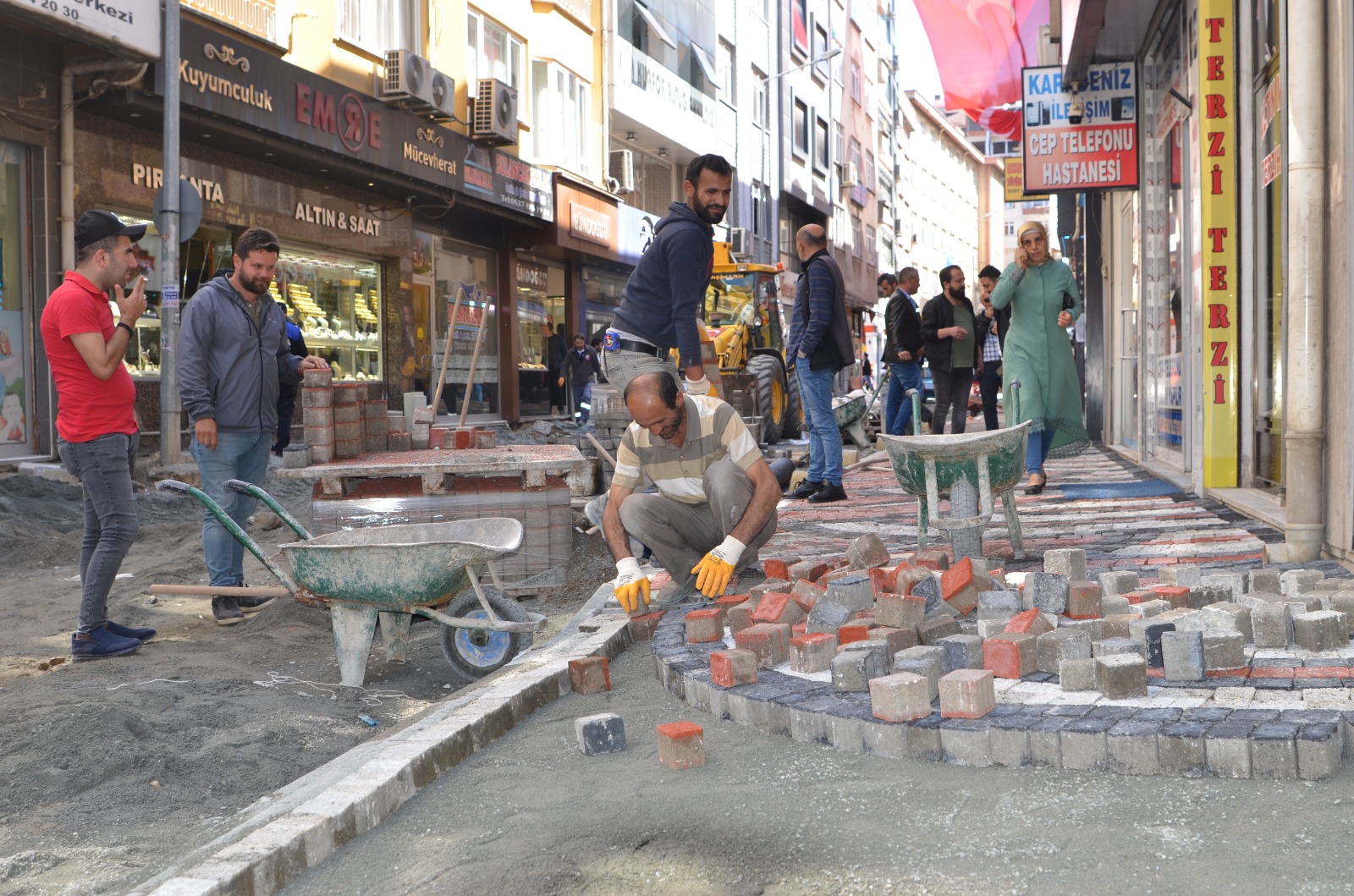 Başkan Yakar incelemelerde bulundu