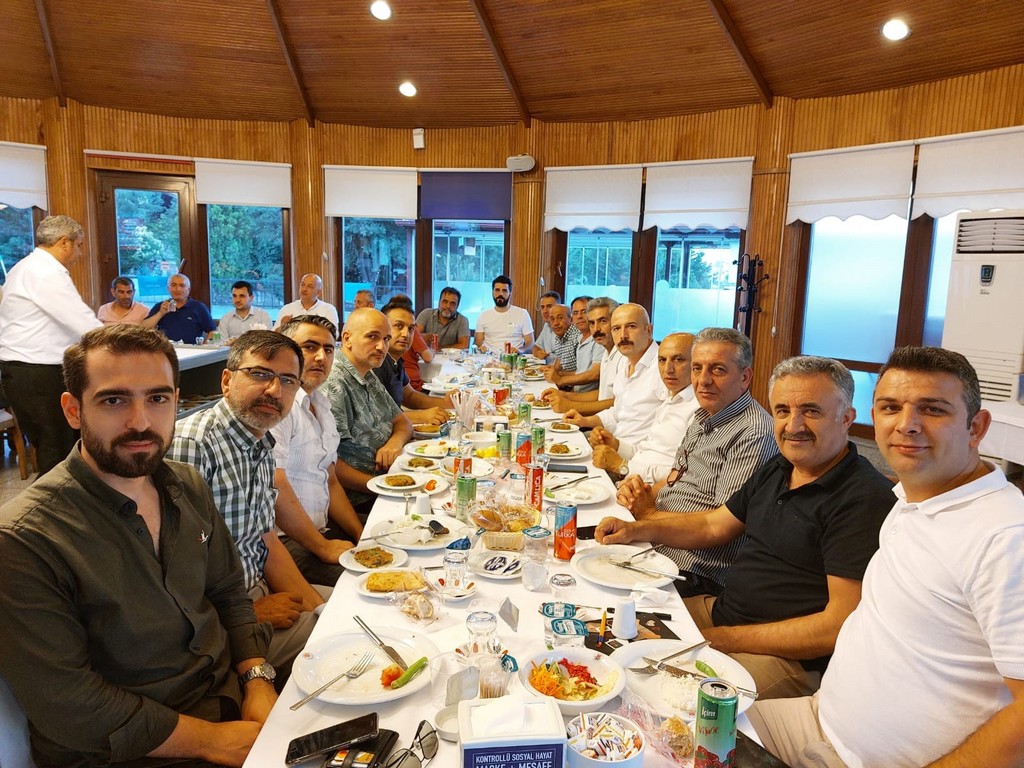Gençlik Kollarında Duygusal Görev Değişikliği