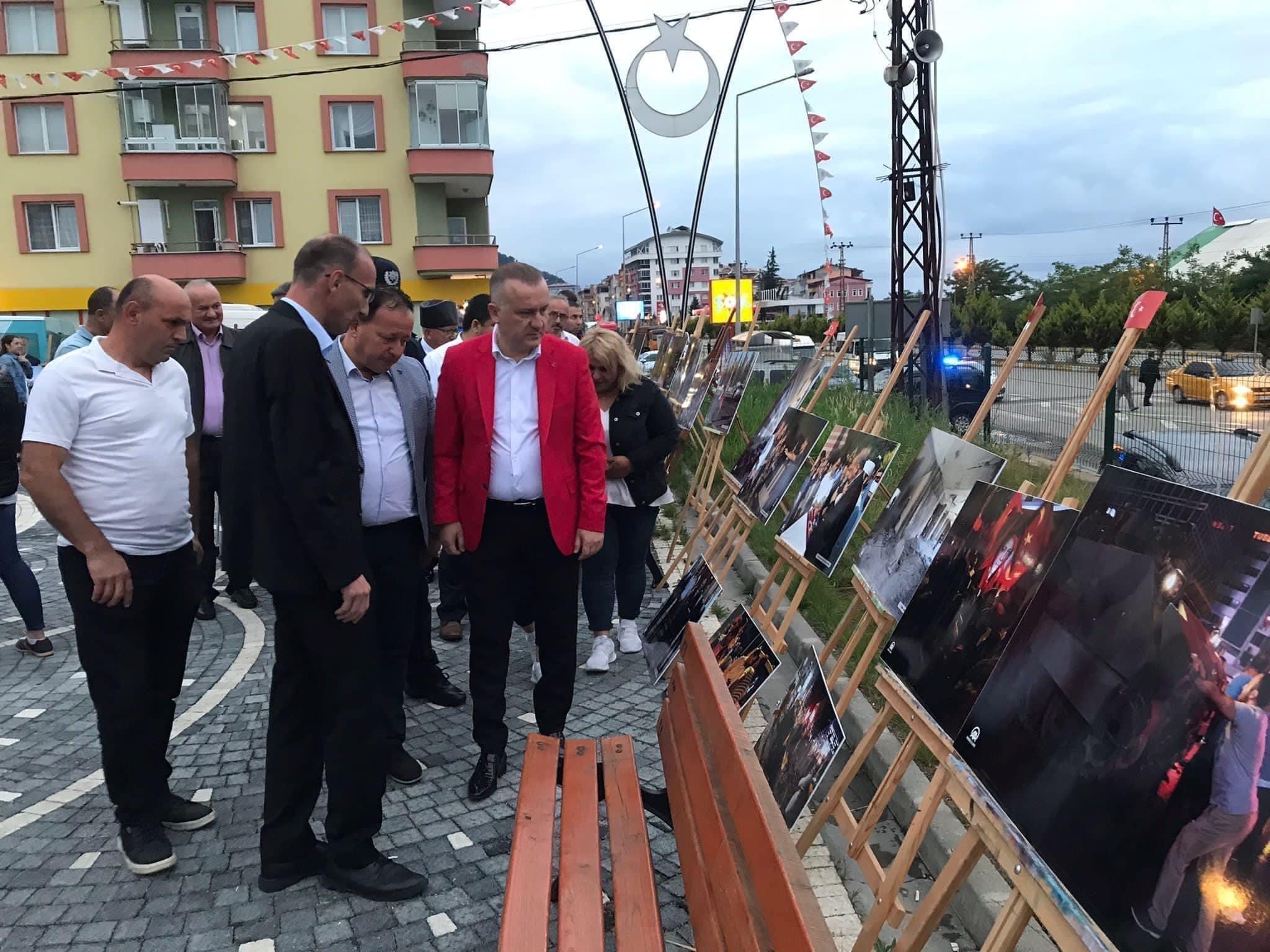 KEŞAP’TA 15 TEMMUZ DEMOKRASİ VE MİLLİ BİRLİK GÜNÜ