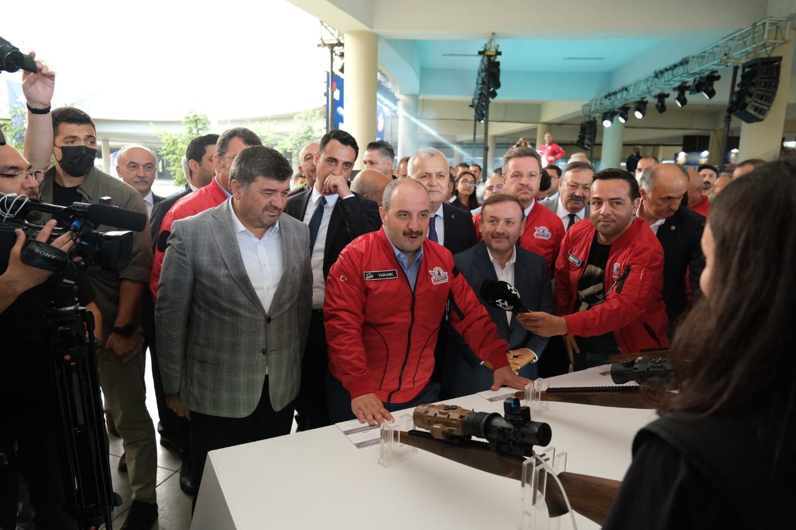 BAŞKAN ŞENLİKOĞLU’NDAN BAKAN VARANK’A TEŞEKKÜR