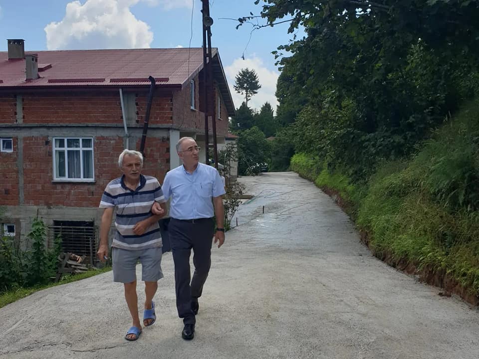 PİRAZİZ'DE BETON YOL SEFERBERLİĞI DEVAM EDİYOR !