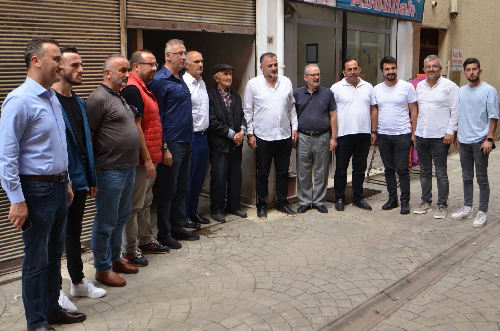 Milletvekili Öztürk ve Başkan Yakar’dan esnaf ziyareti