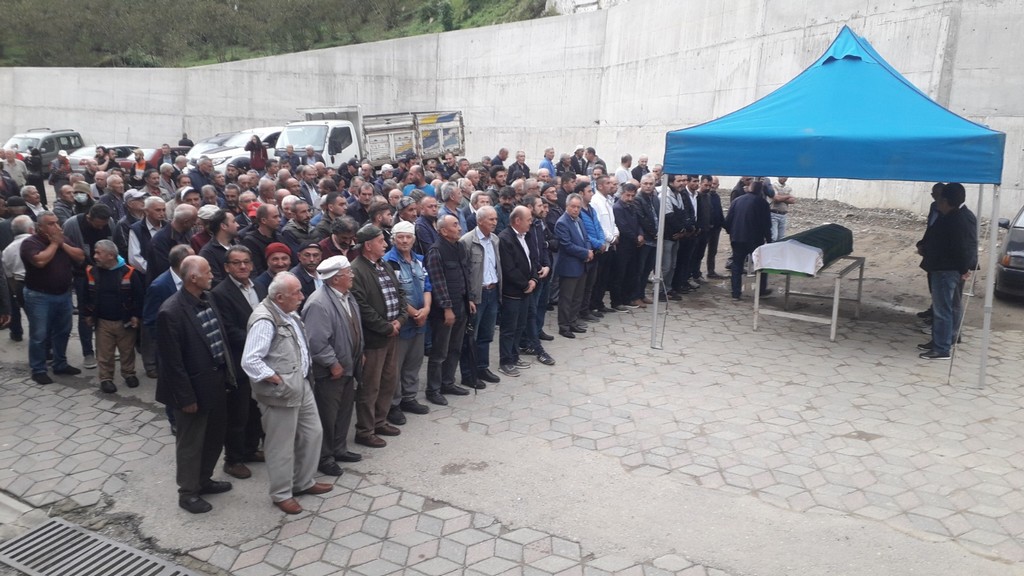 Ali Meral Toprağa Verildi