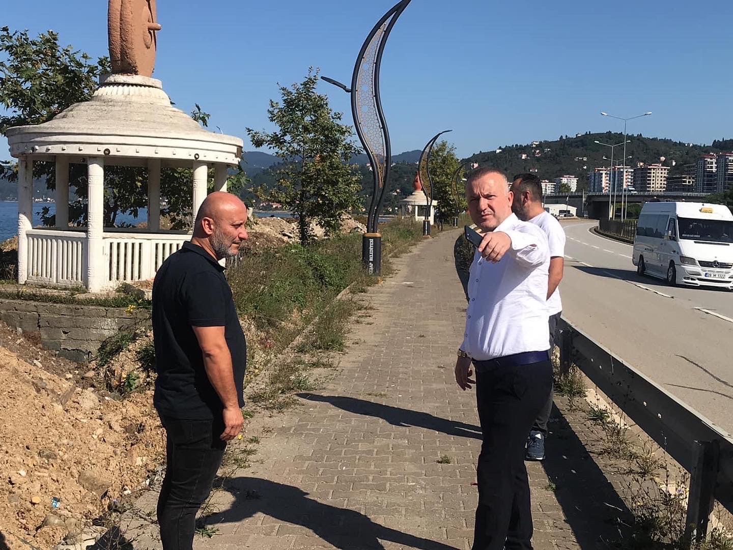 BİZ BU MEMLEKETE SEVDALIYIZ