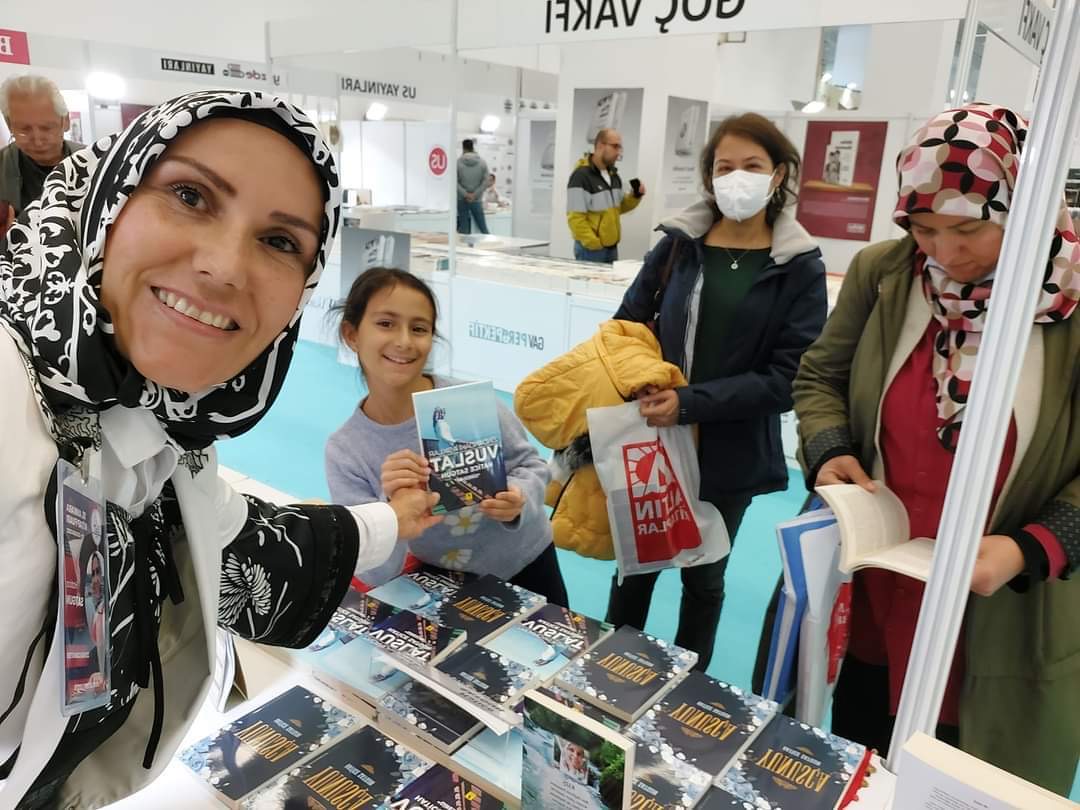 Hatice Satgun Şiirinde GÜL BAHÇESİ