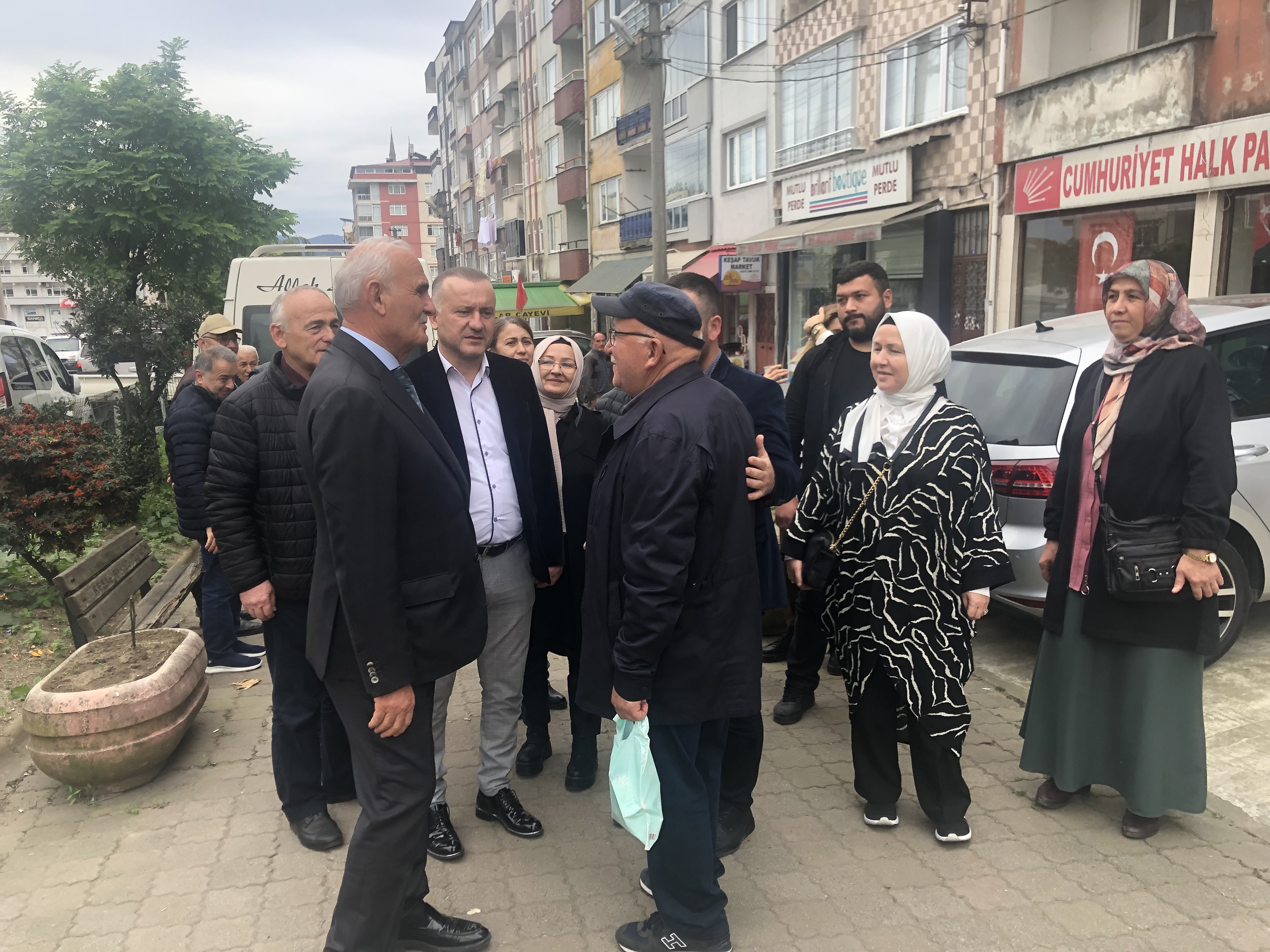 YILMAZ BAŞKAN EMÜR’Ü ZİYARET ETTİ