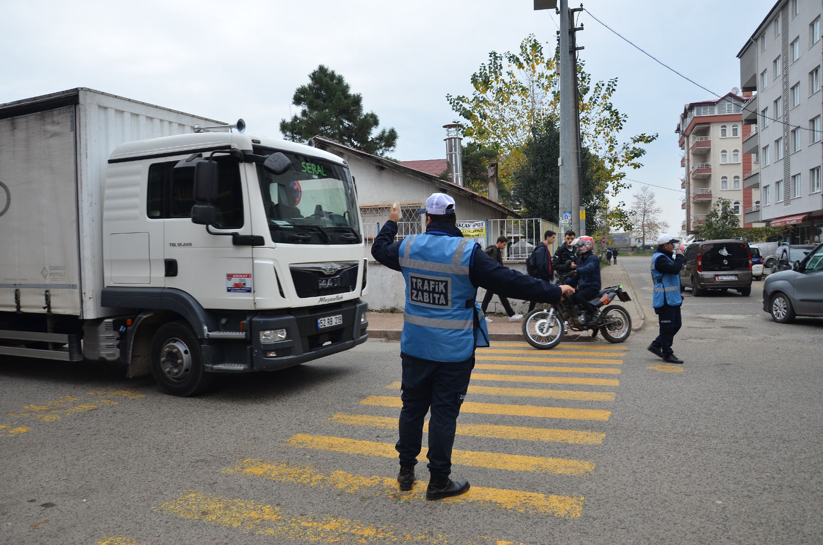Zabıta’dan okul önlerinde güvenlik uygulaması başlatıldı
