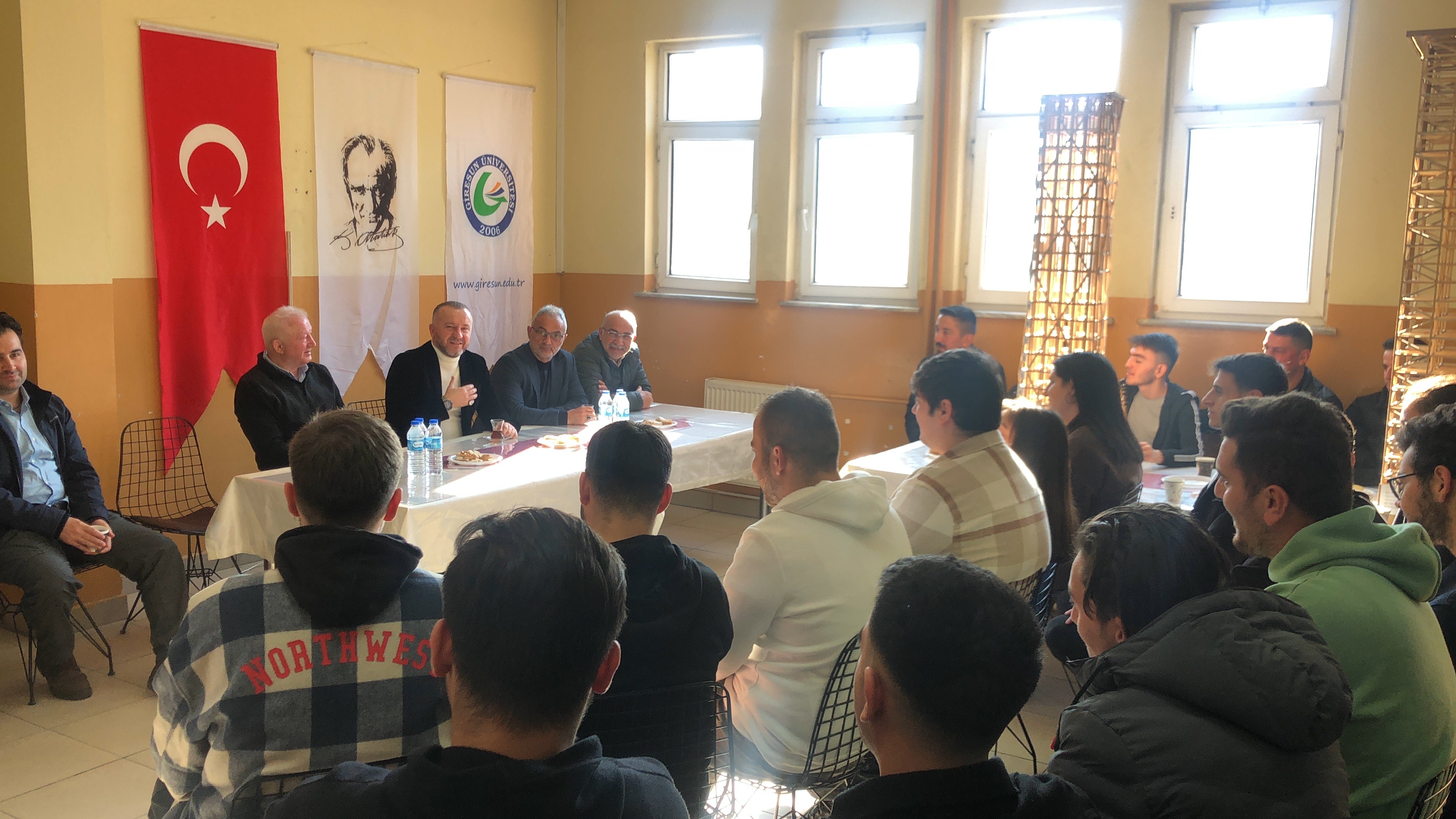 ÖĞRENCİLERİMİZİN HER DAİM YANINDAYIZ 