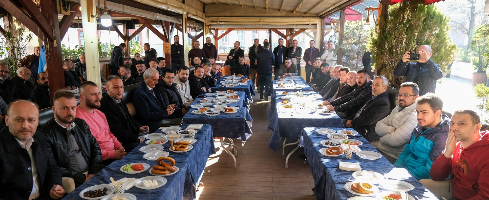 BAŞKAN ŞENLİKOĞLU, DEBBOY ESNAFLARIYLA BİR ARAYA GELDİ