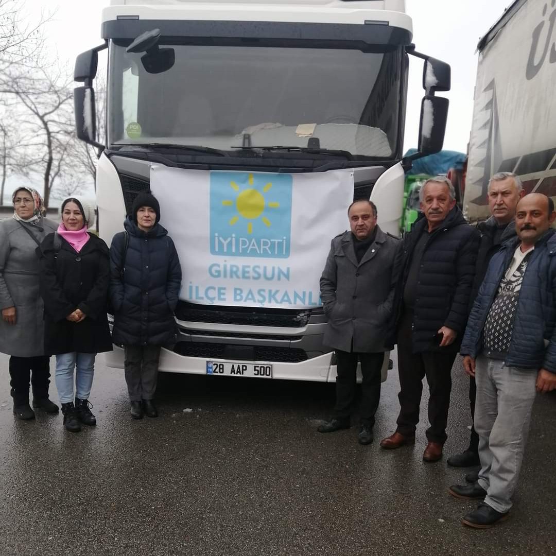 İYİ PARTİ'DE İKİNCİ GRUP YARDIMLAR YOLA ÇIKTI 