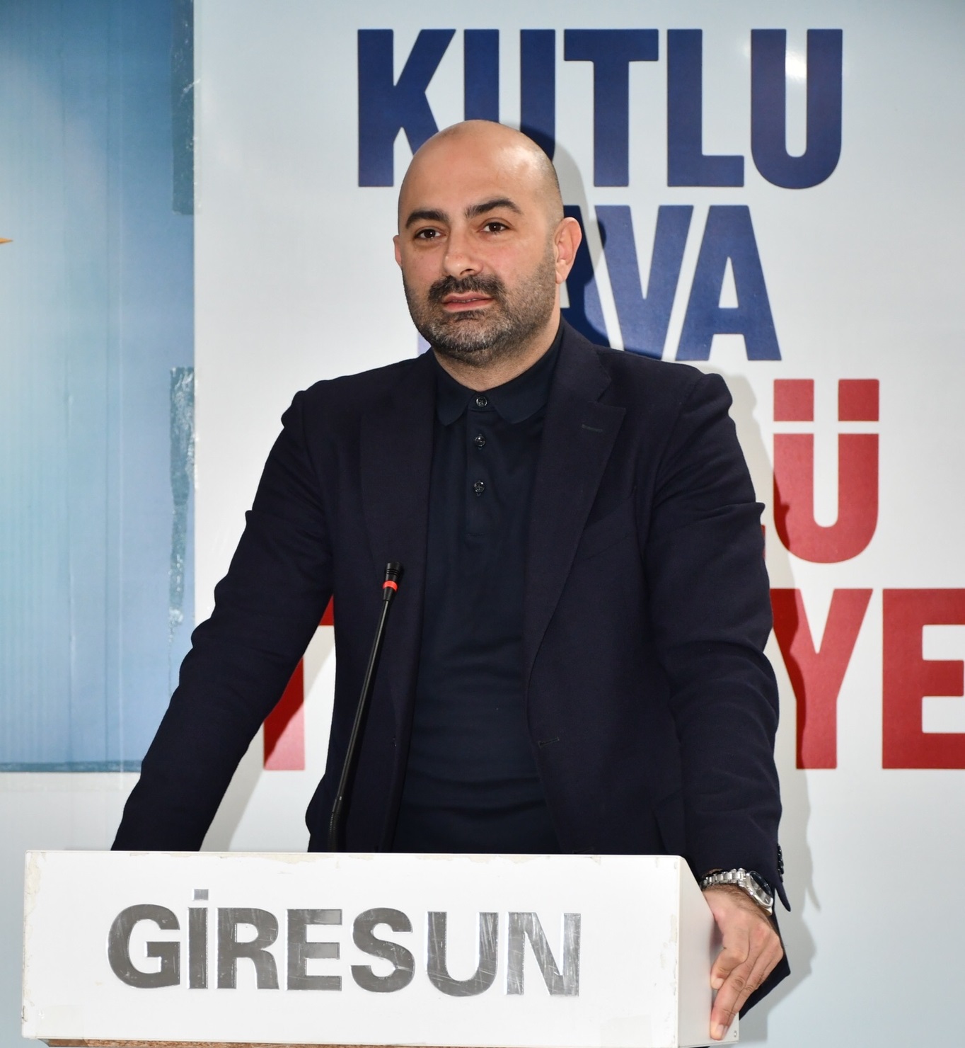 FELAKET SİYASETÇİLİĞİ YAPMAYI BIRAKIN 