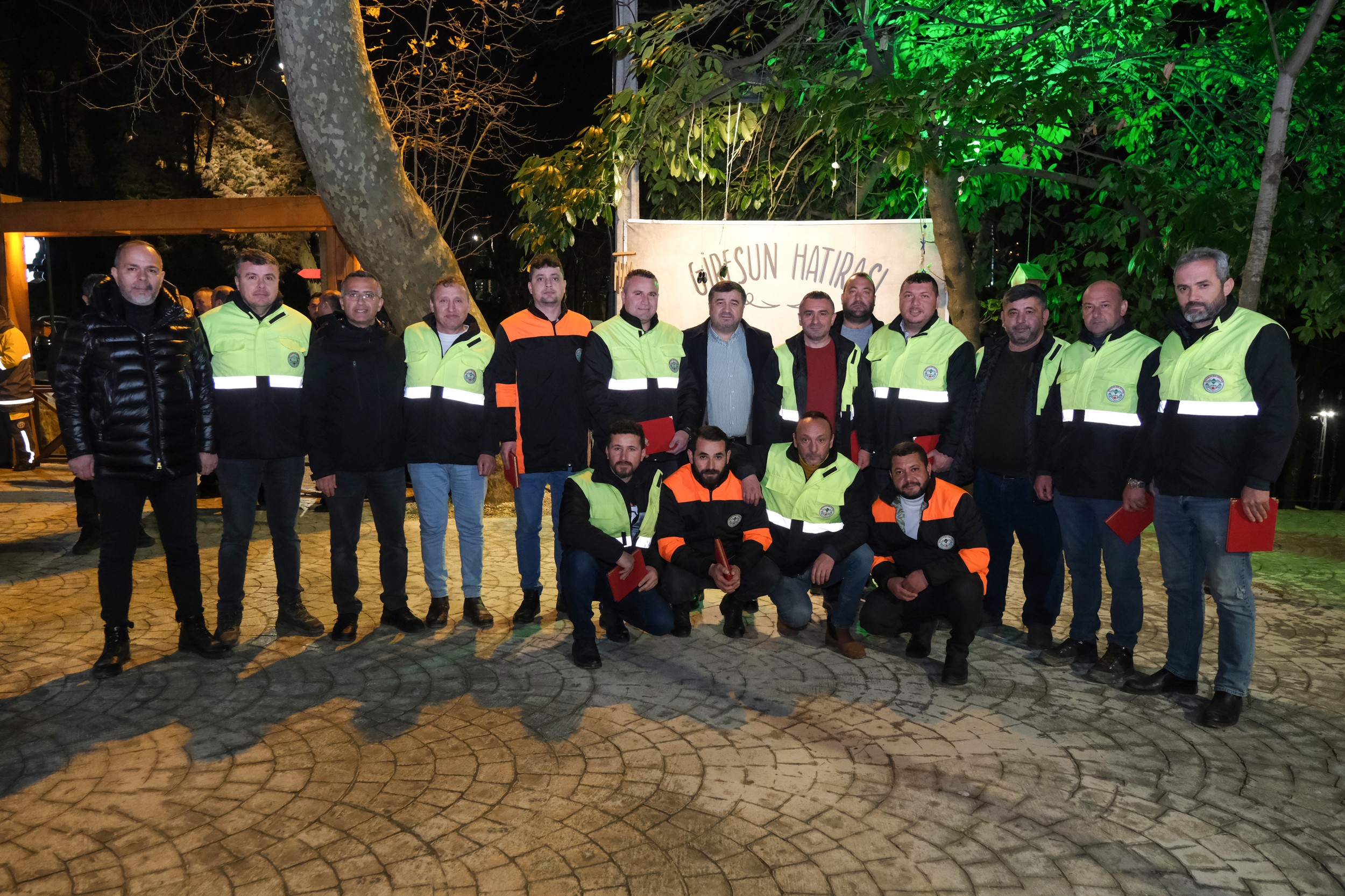 KAHRAMANLARA TEŞEKKÜR PLAKETİ