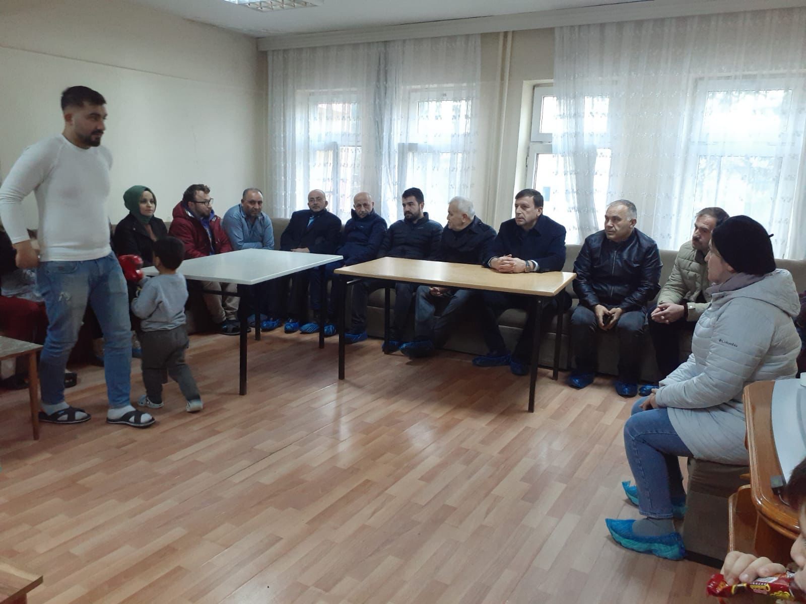 MİLLETVEKİLİ ADAY ADAYI  TATLI DEPREMZEDELERLE BULUŞTU 