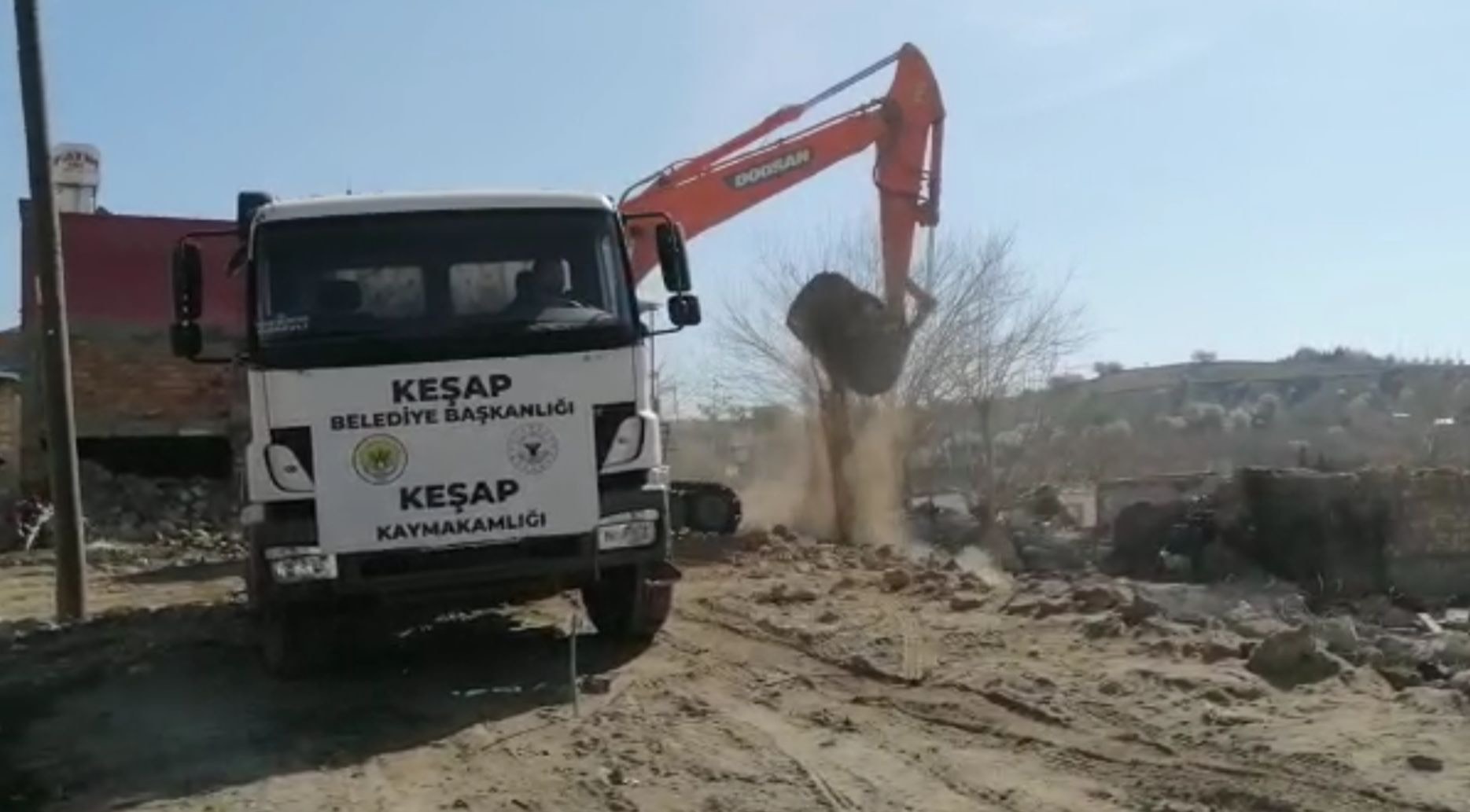 YARDIM ÇALIŞMALARIMIZ DEVAM EDİYOR