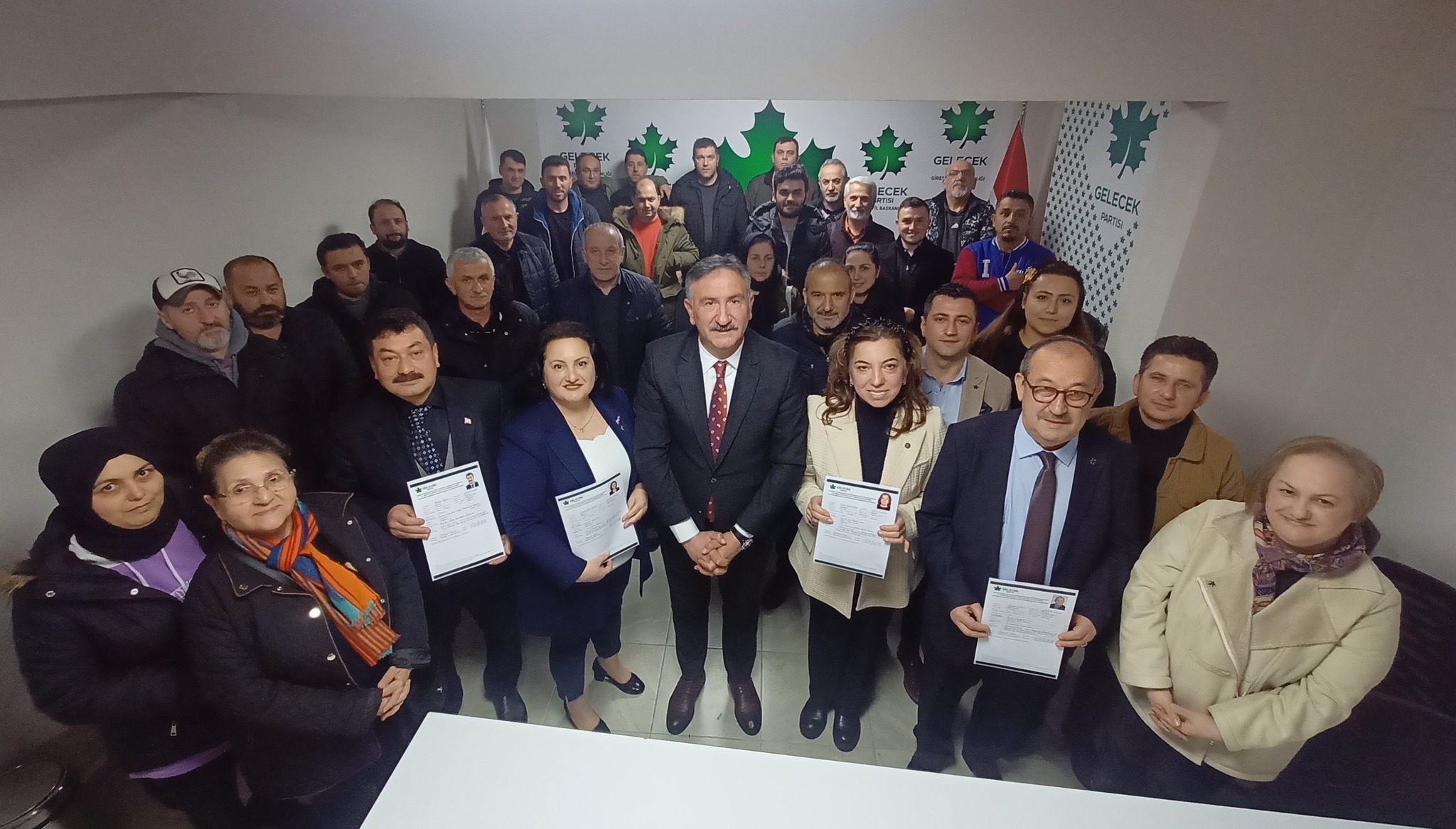 GELECEK PARTİSİ MİLLETVEKİLİ ADAY ADAYLARINI BASINA TANITTI