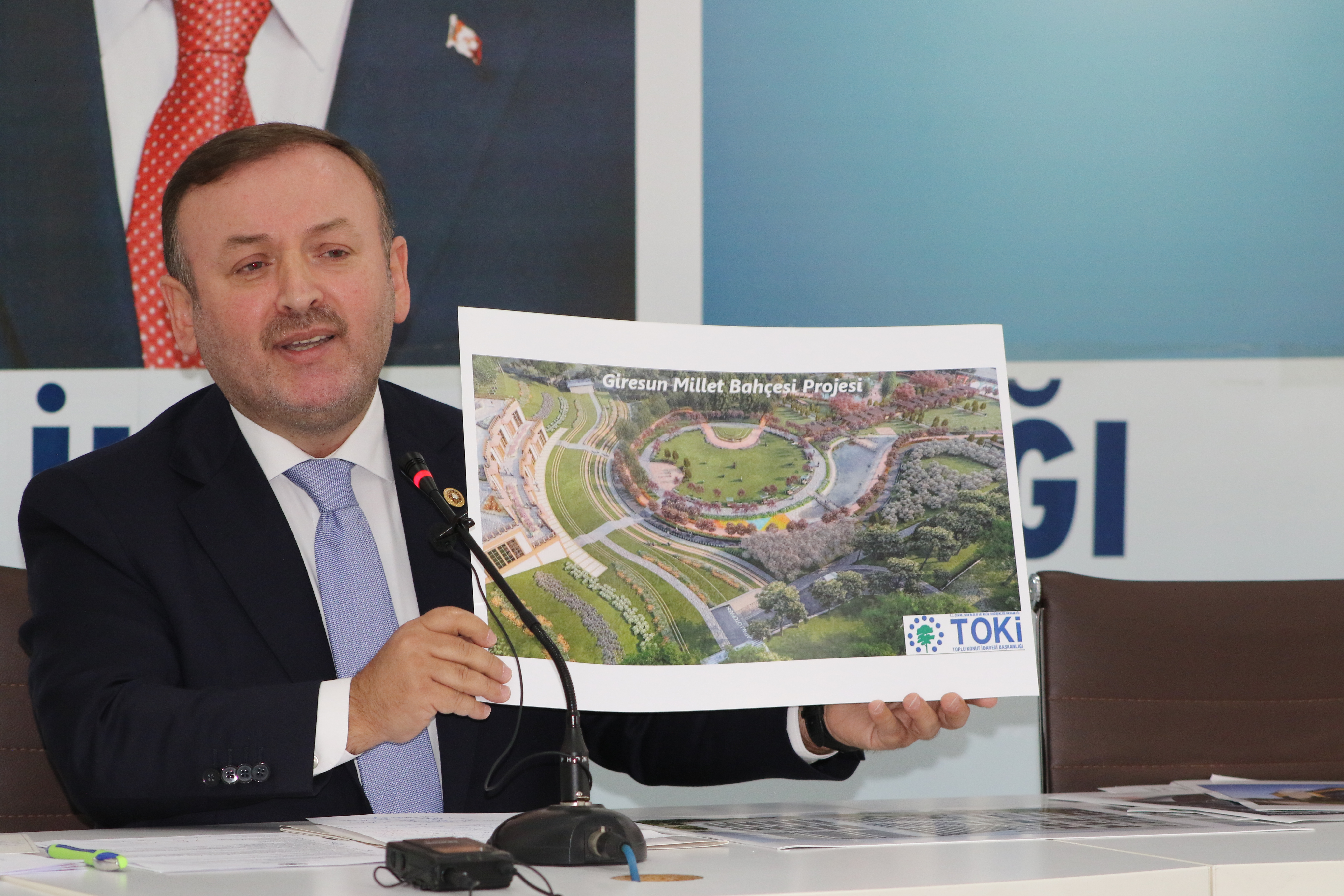 MİLLETVEKİLİ SABRİ ÖZTÜRK DEĞERLENDİME TOPLANTISI YAPTI