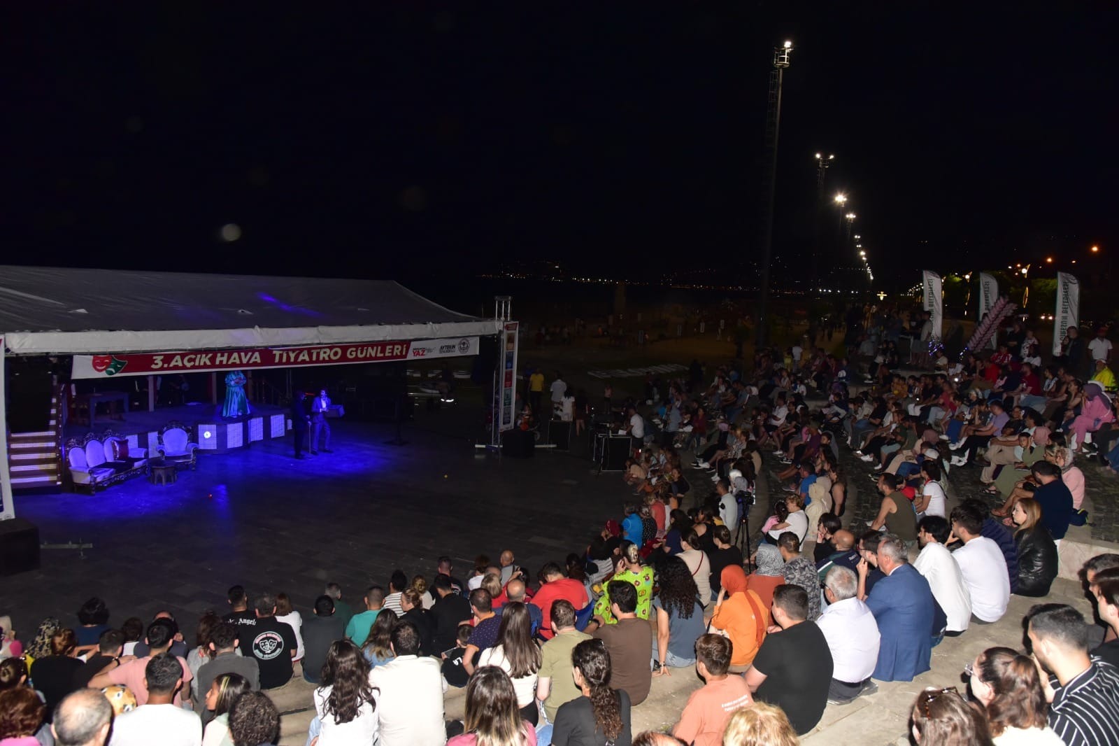 3. AÇIK HAVA TİYATRO GÜNLERİ YOĞUN KATILIMLAR İLE TAMAMLANDI