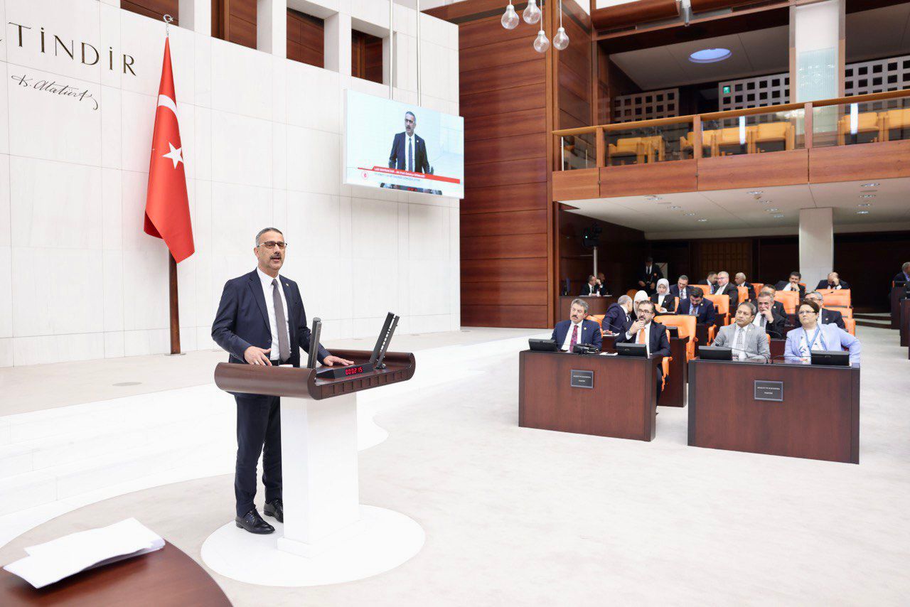 FINDIĞI SİYASETE MALZEME YAPMAYIN