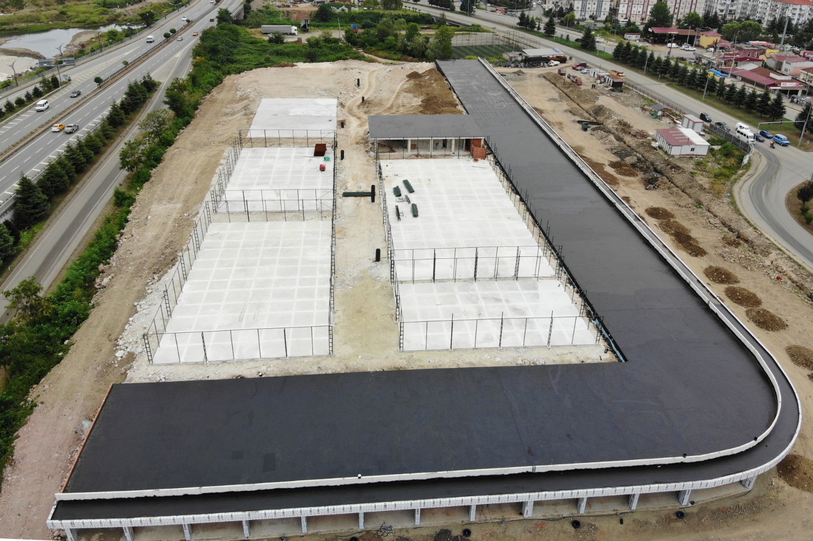 ŞEHRİN YENİ SOSYOEKONOMİK ALANI TAMAMLANMAK ÜZERE