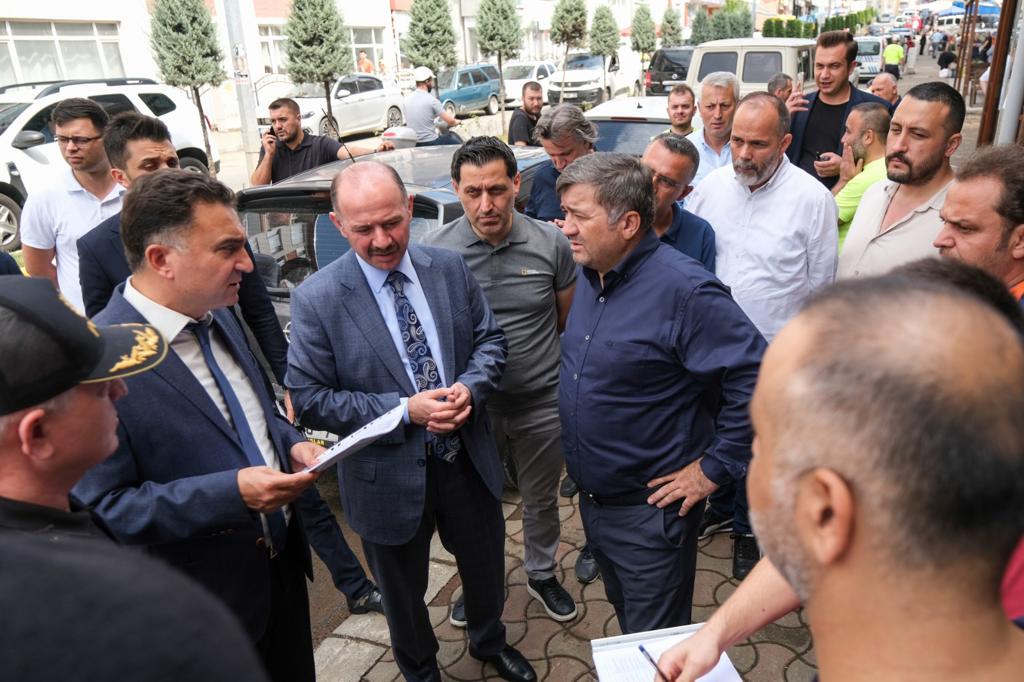 BAŞKAN ŞENLİKOĞLU ÇALIŞMALARI YERİNDE İNCELEMEYE DEVAM EDİYOR