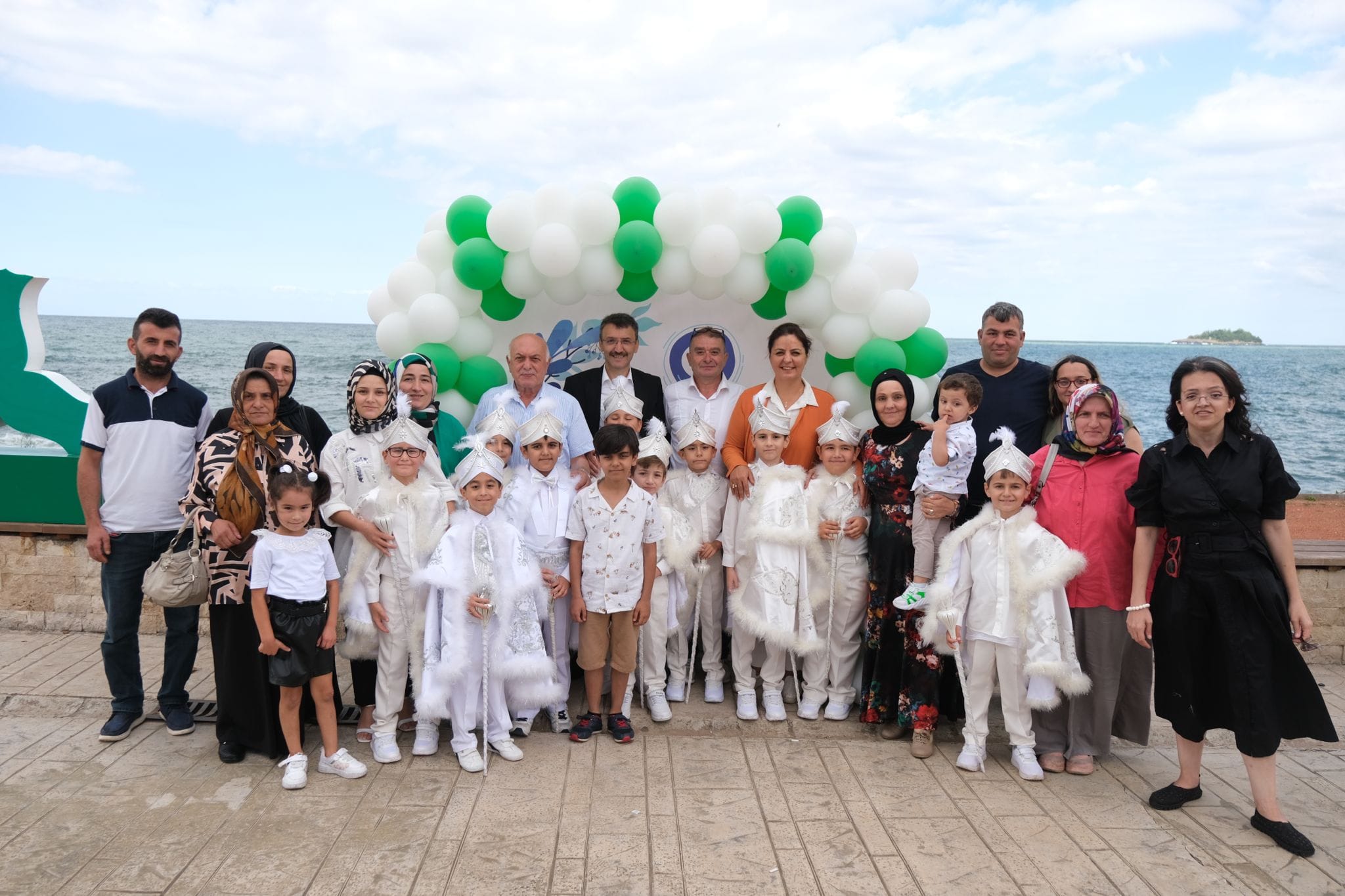 SÜNNET ŞÖLENİ BU YIL DA COŞKUYLA GEÇTİ