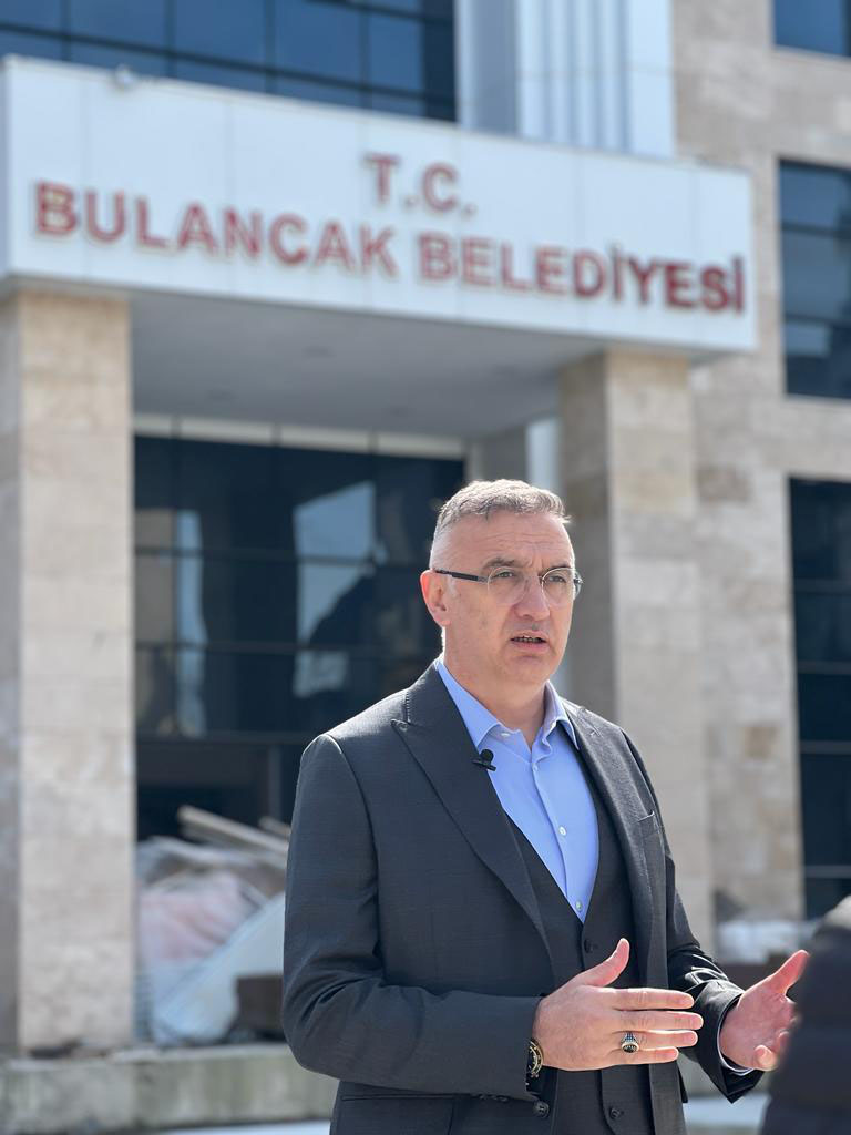 Sayın Cumhurbaşkanımız bize ne görev biçerse biz onu şeref sayarız