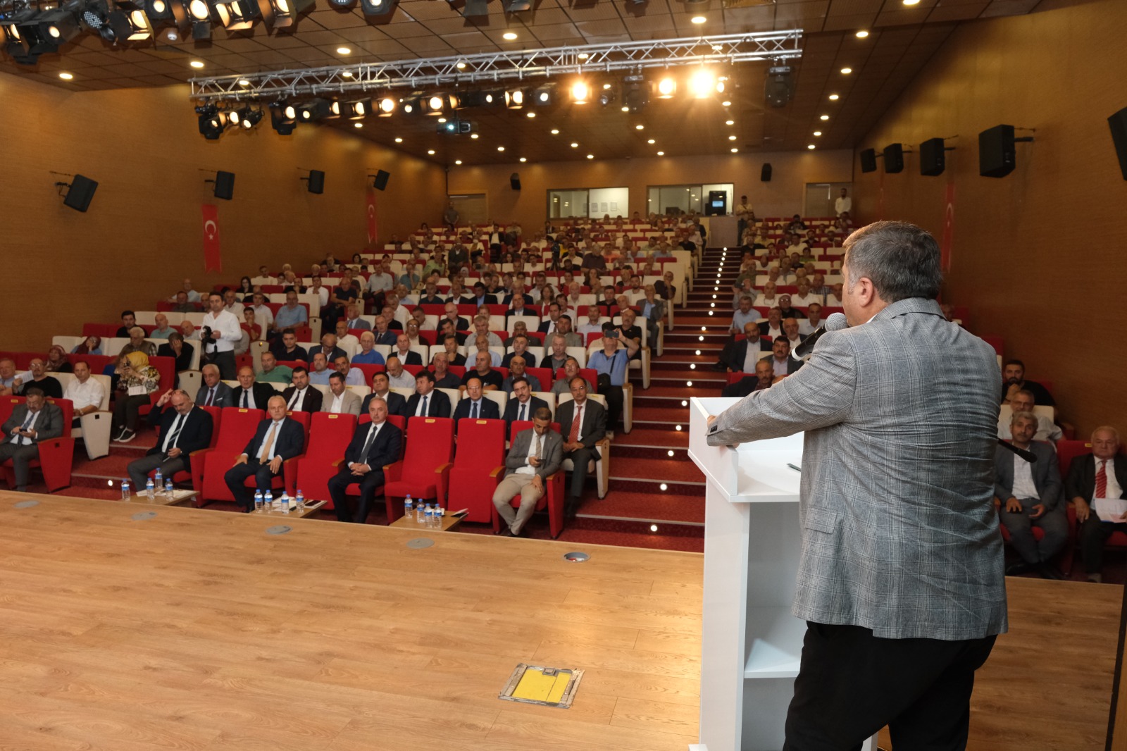 İSTİHDAM VE YATIRIM İMKANLARI GENİŞ ÇERÇEVEDE ELE ALINDI